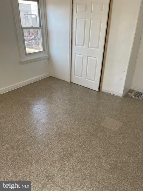 OLNEY - Commercial Sale