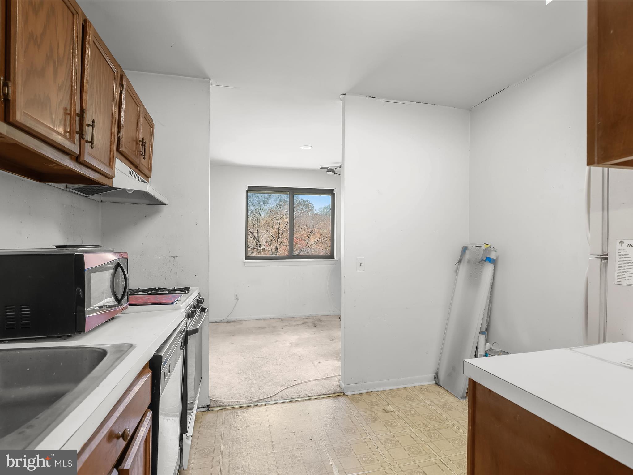 TREOVER CONDOMINIUM - Residential