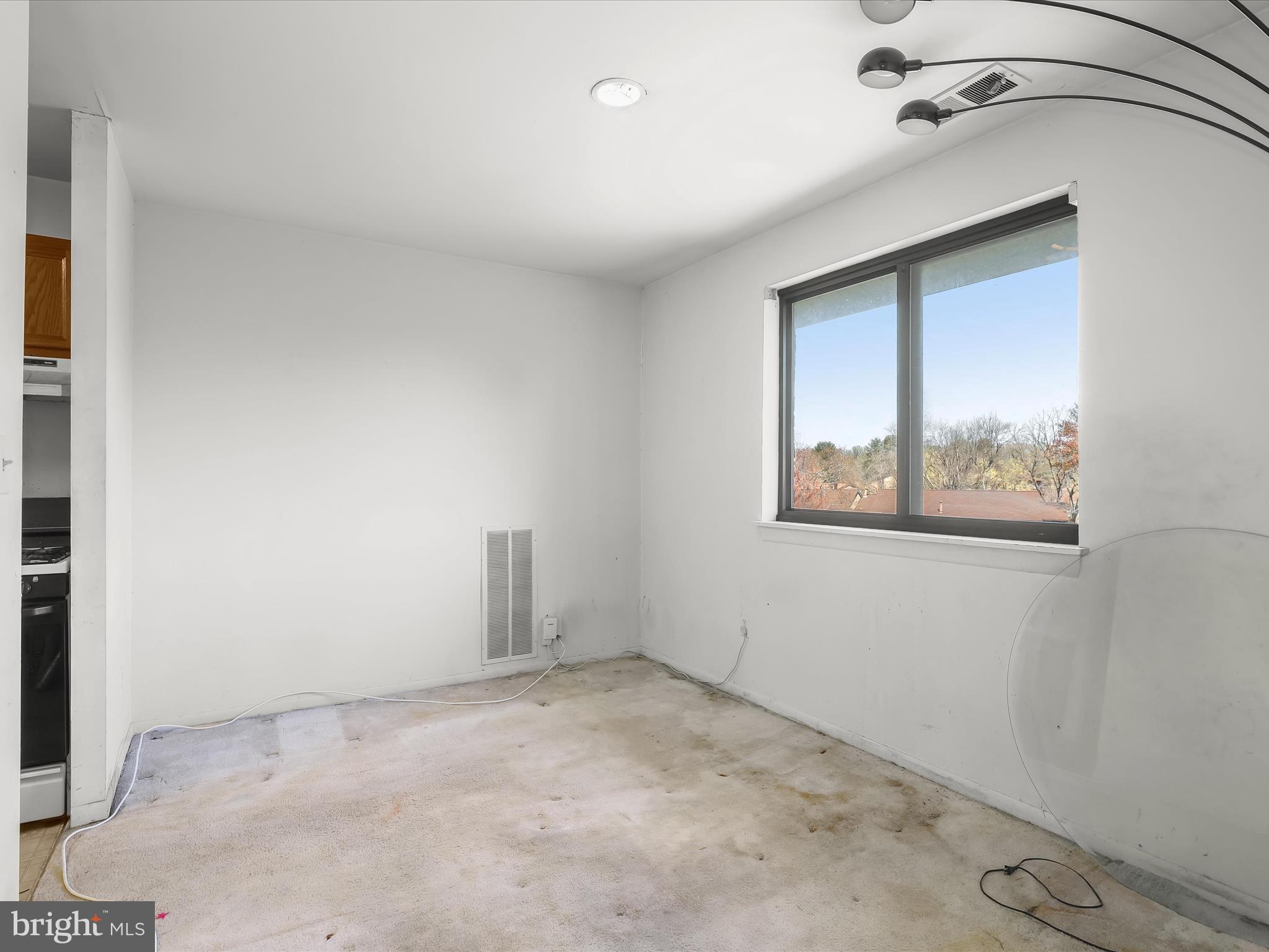 TREOVER CONDOMINIUM - Residential