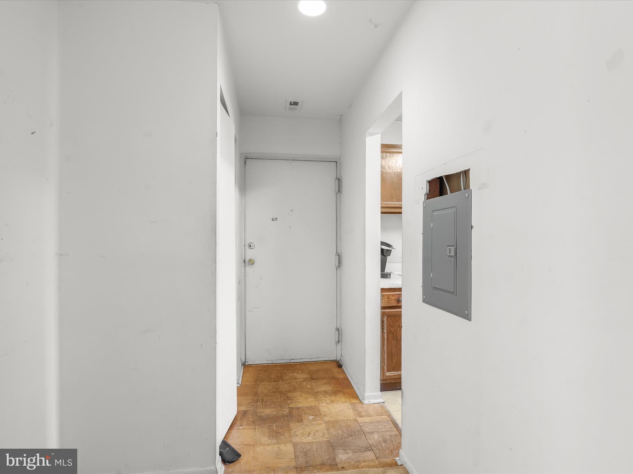 TREOVER CONDOMINIUM - Residential