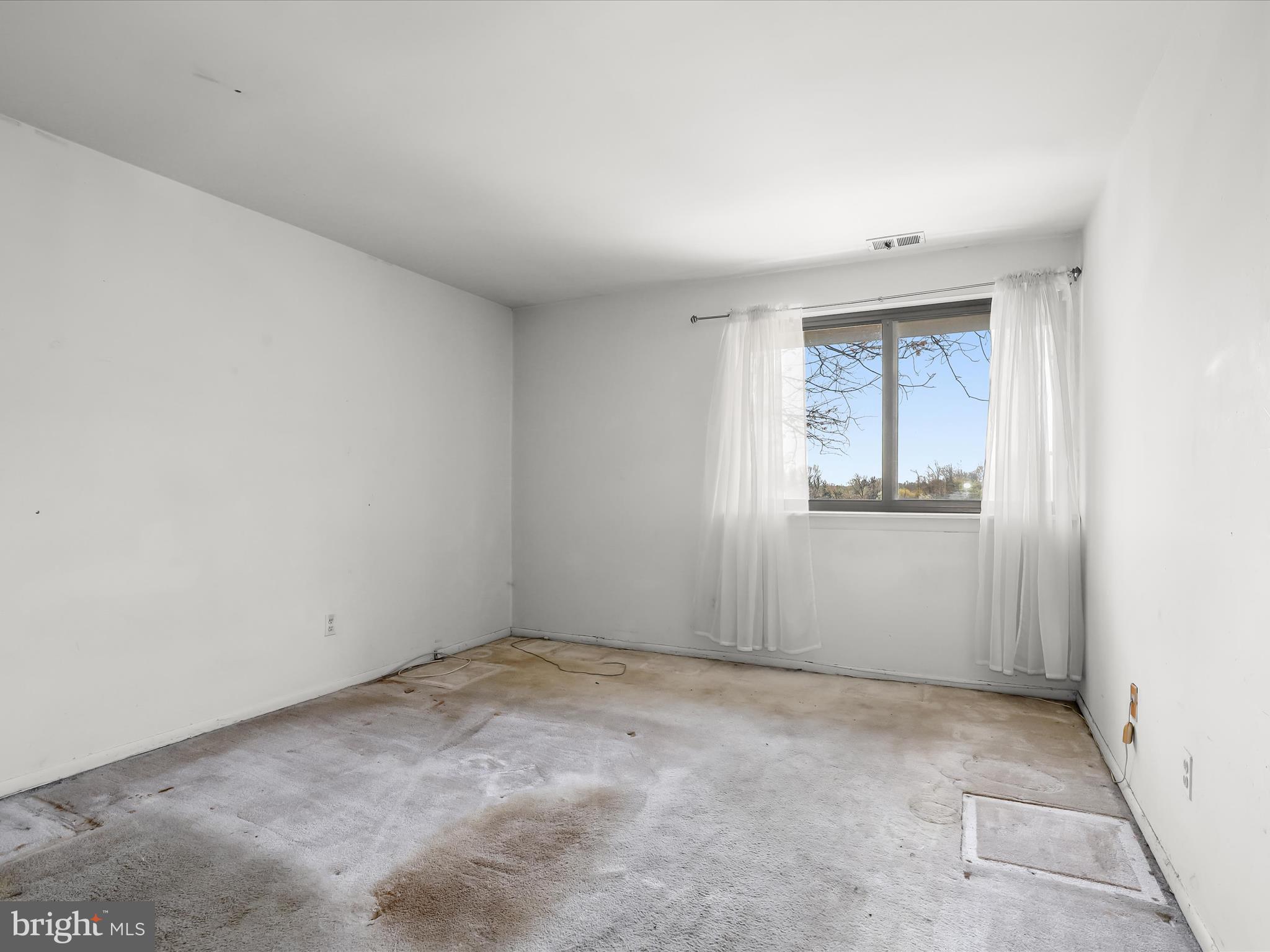 TREOVER CONDOMINIUM - Residential