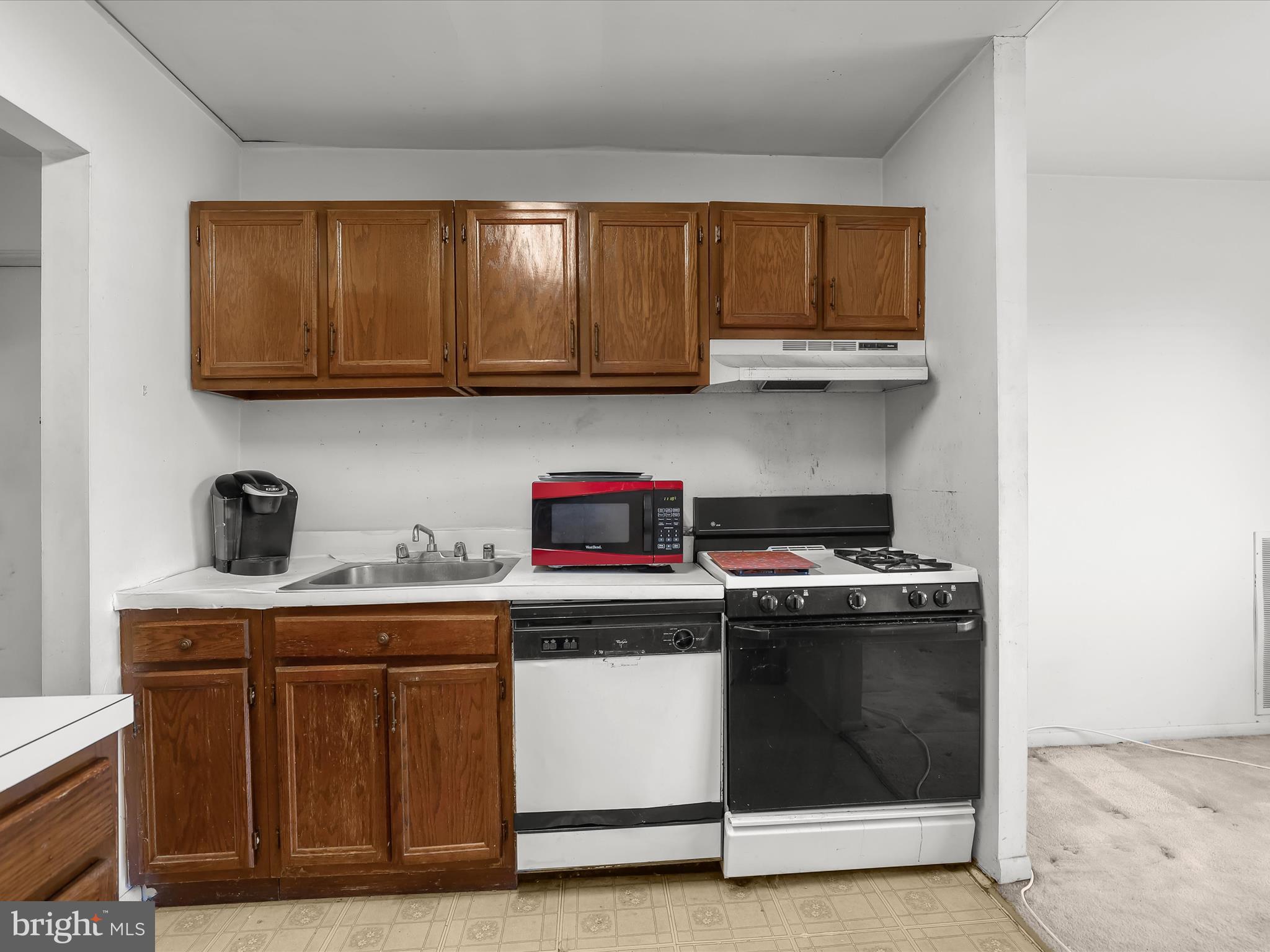 TREOVER CONDOMINIUM - Residential