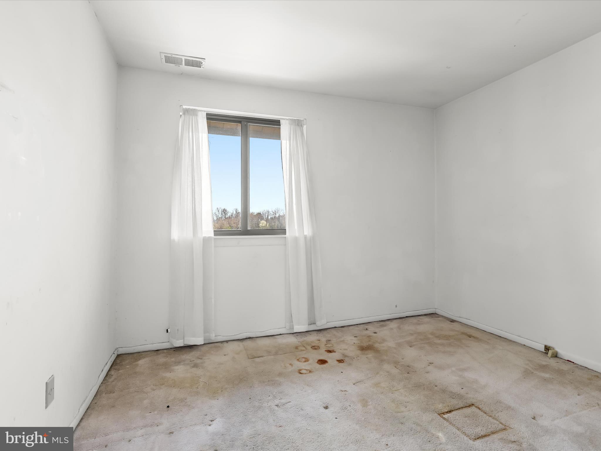 TREOVER CONDOMINIUM - Residential