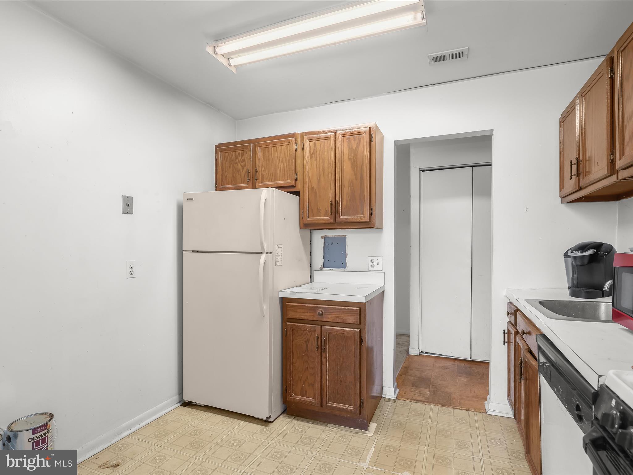 TREOVER CONDOMINIUM - Residential