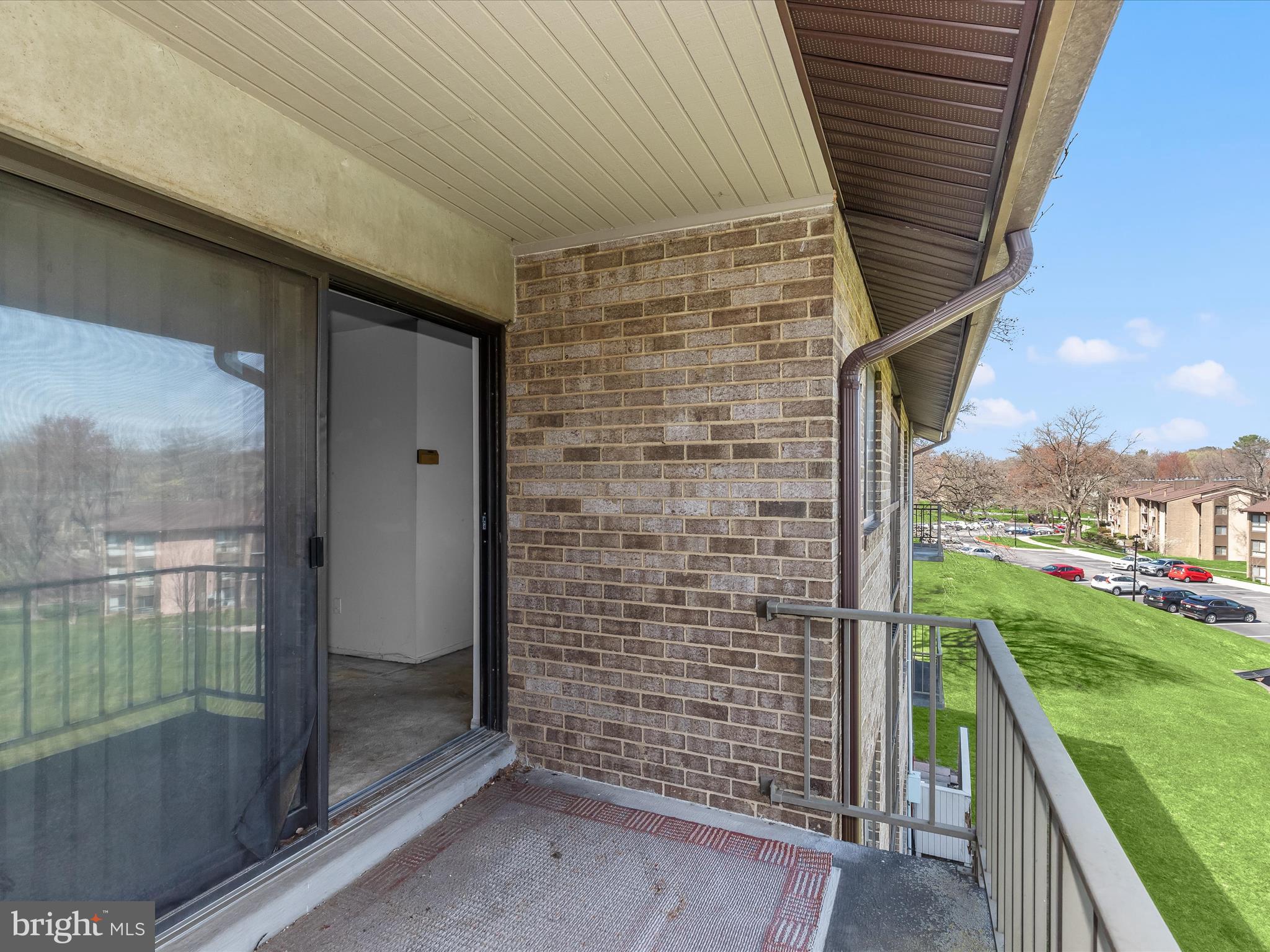 TREOVER CONDOMINIUM - Residential