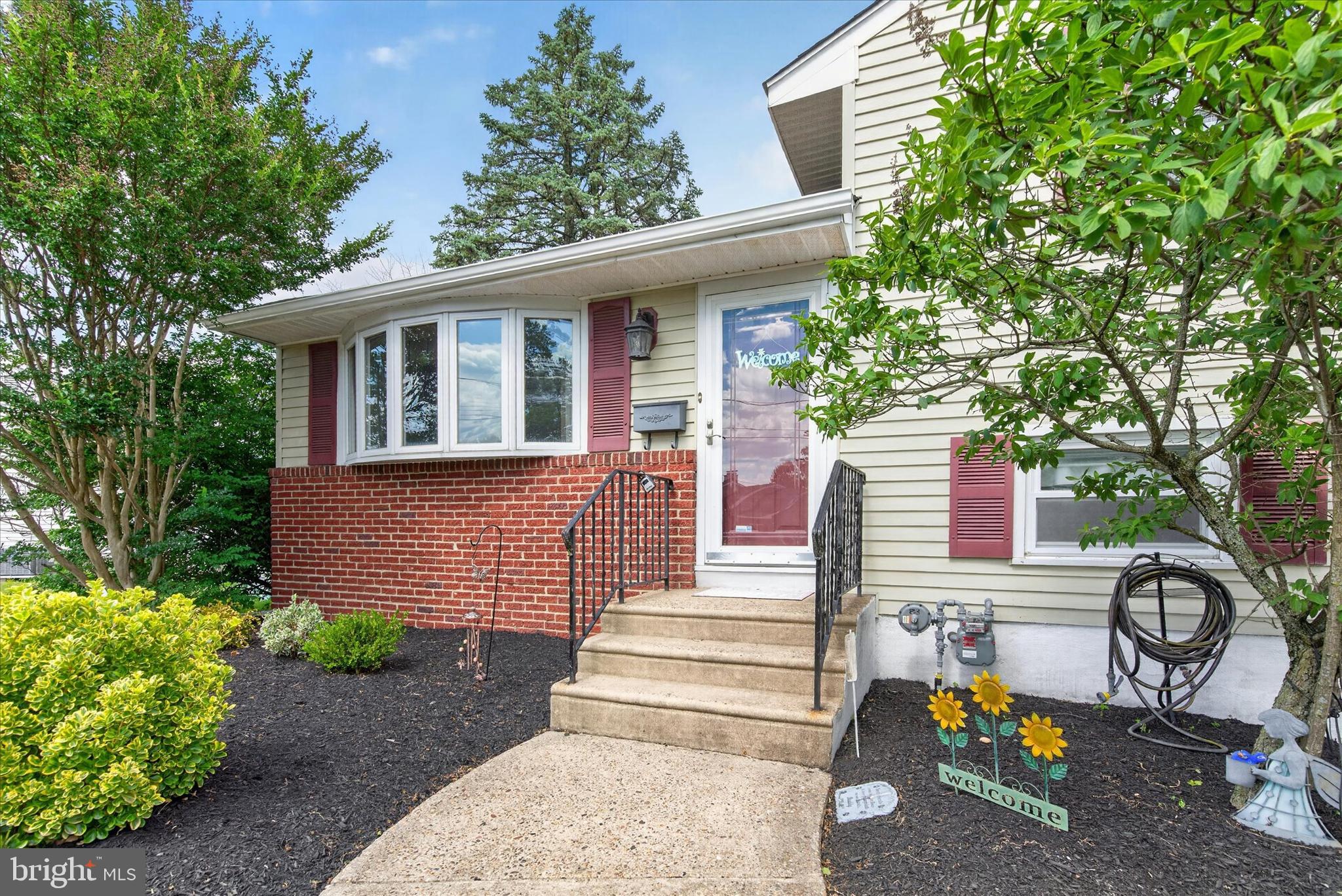 803 DEVON ROAD