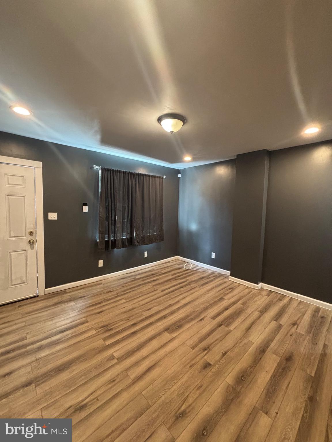 GERMANTOWN (EAST) - Residential