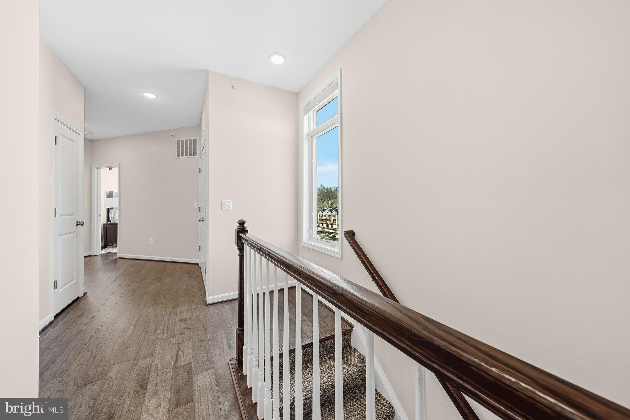 LOFTS AT VILLAGE WALK - Residential