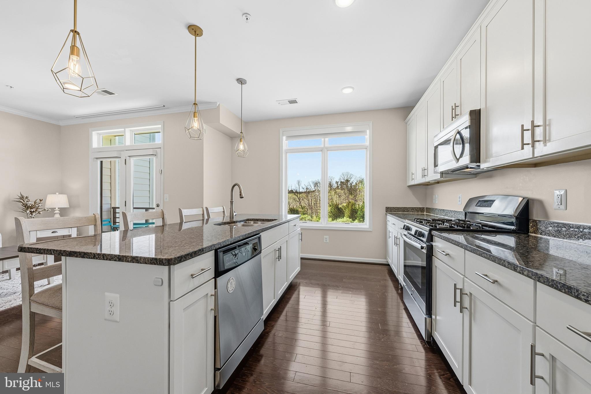 LOFTS AT VILLAGE WALK - Residential