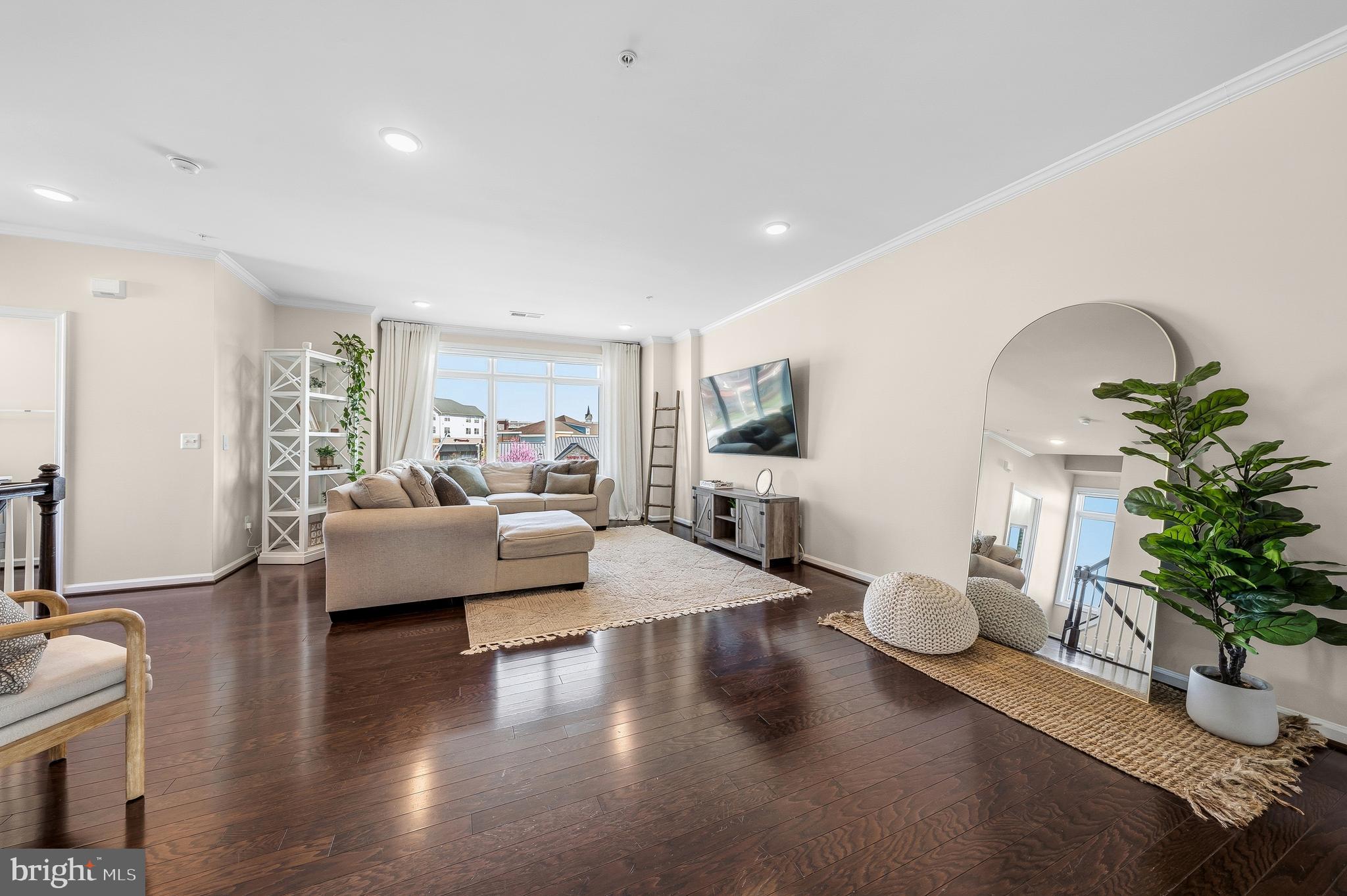 1400 RIBBON LIMESTONE TERRACE SE E-201