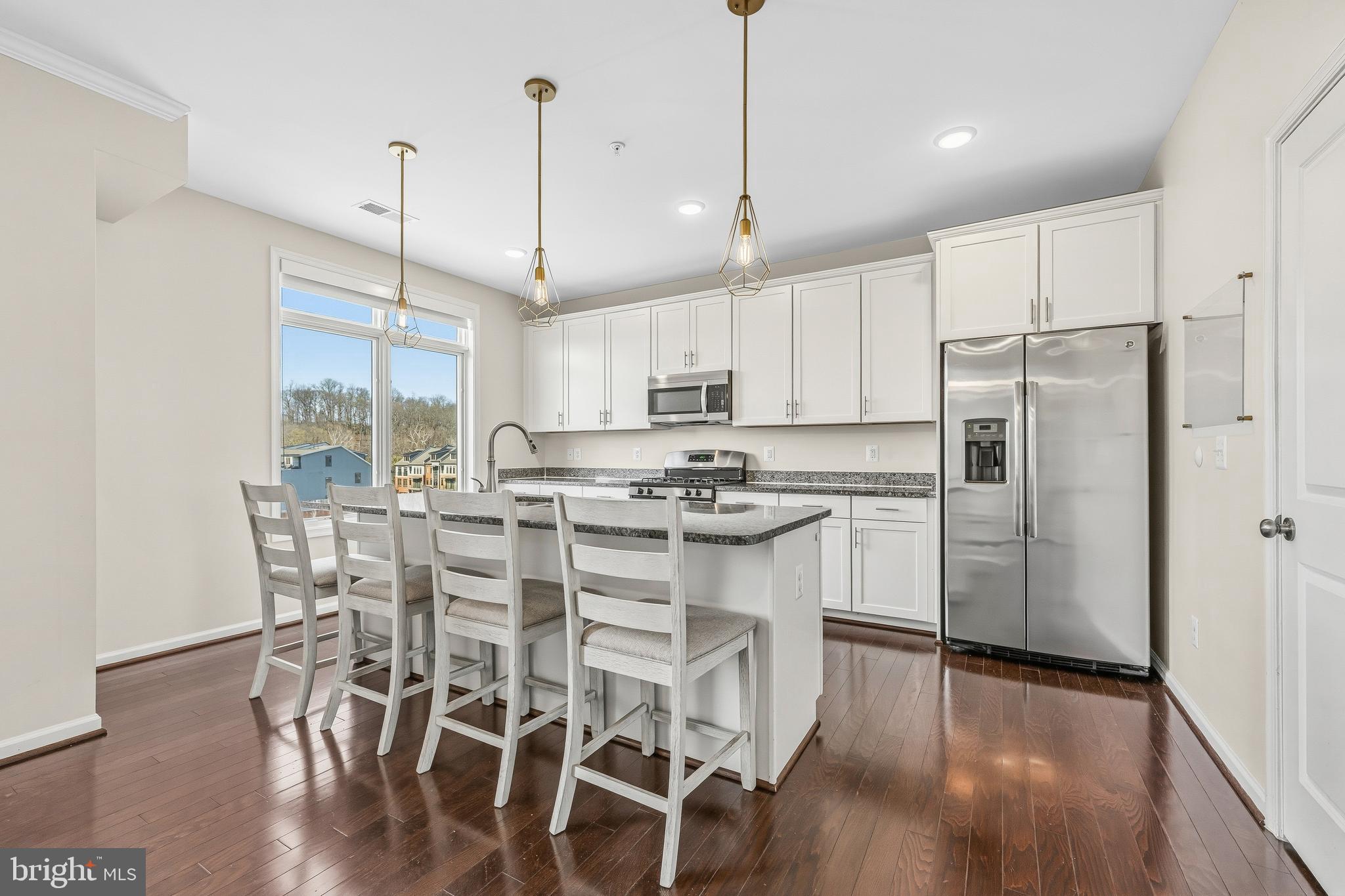 LOFTS AT VILLAGE WALK - Residential