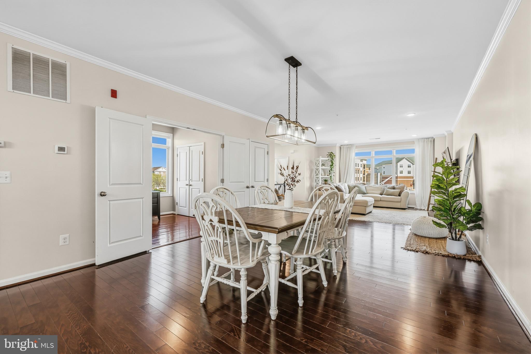 1400 RIBBON LIMESTONE TERRACE SE E-201