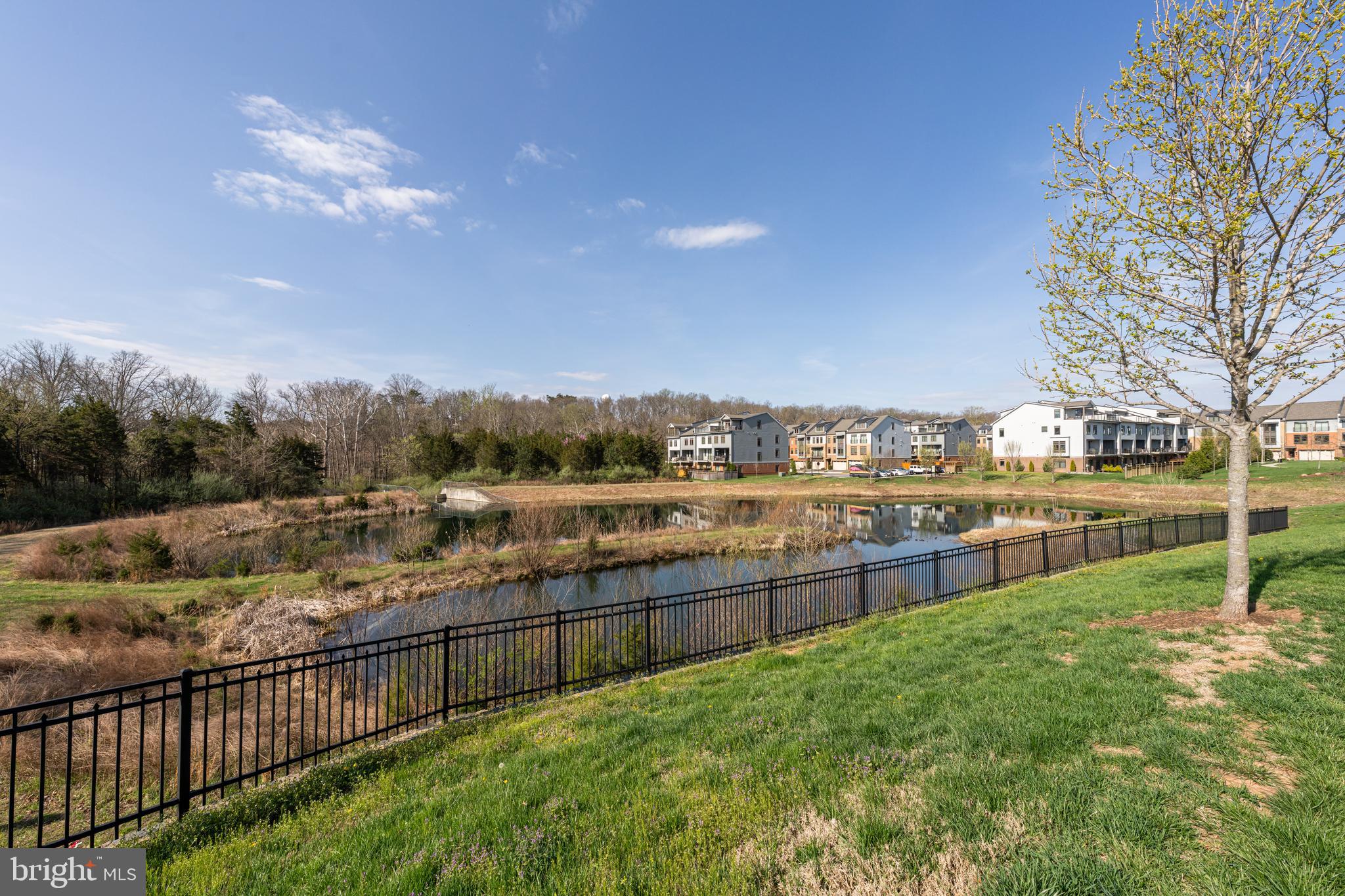 LOFTS AT VILLAGE WALK - Residential