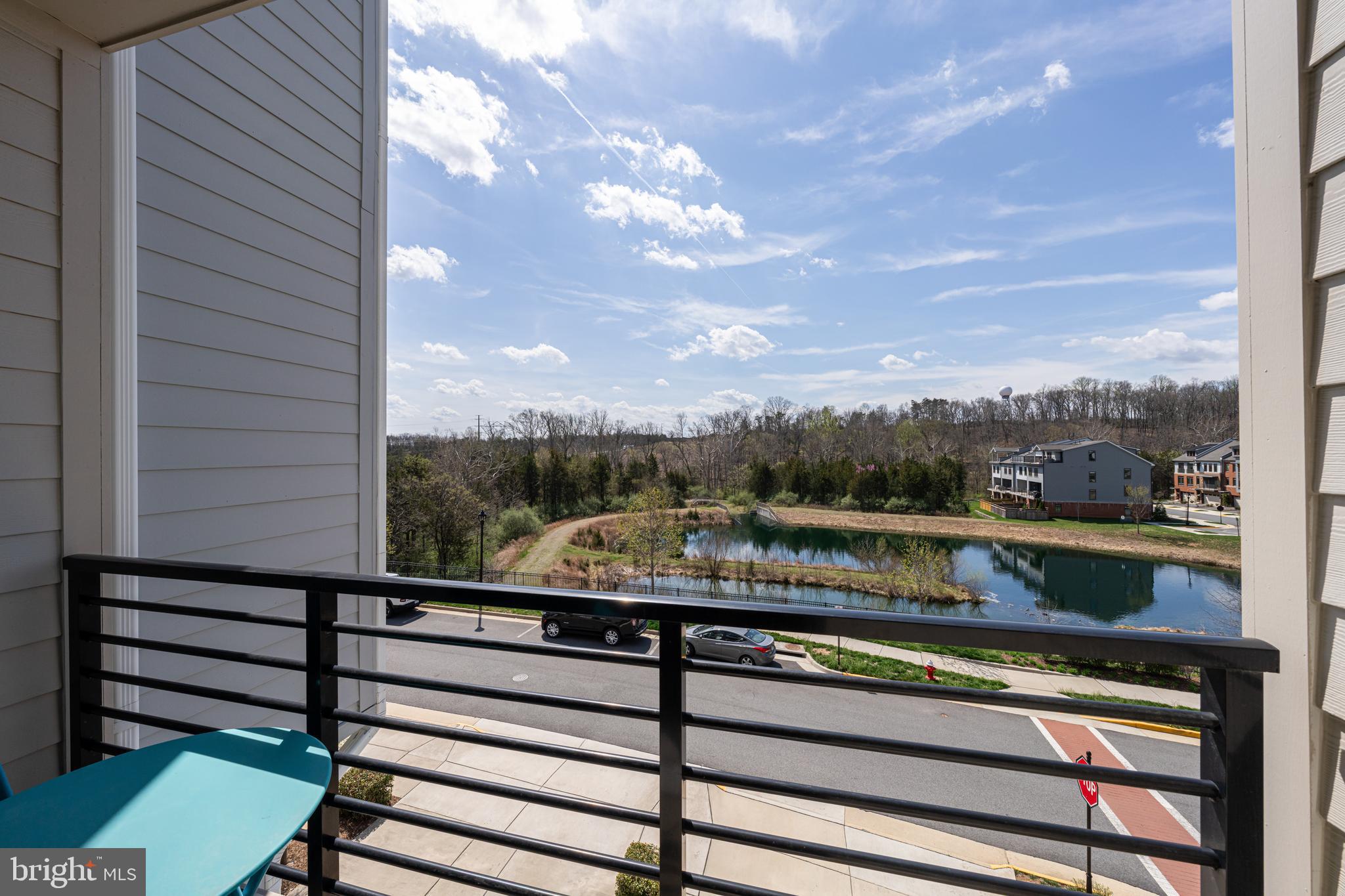 LOFTS AT VILLAGE WALK - Residential