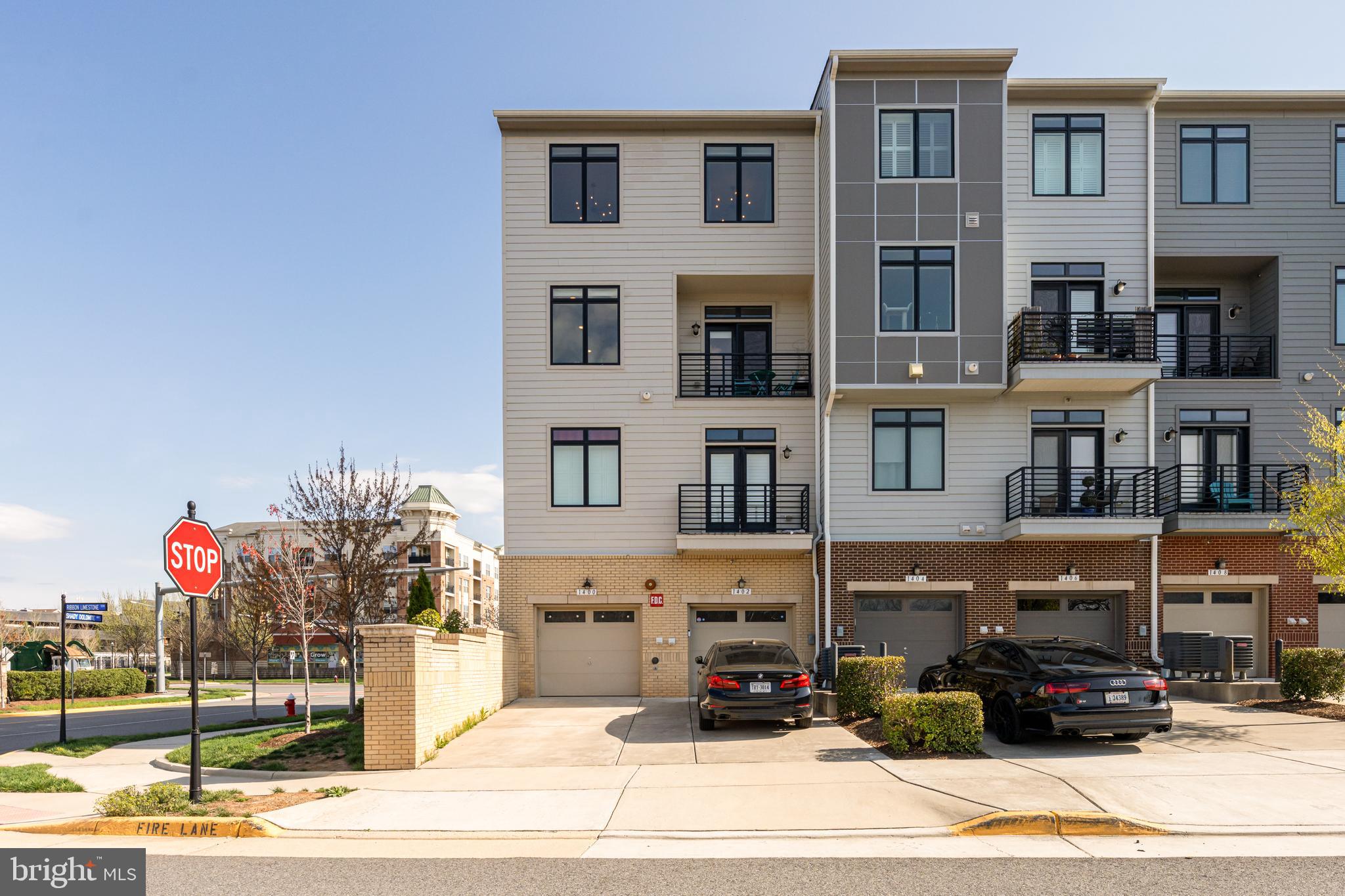 LOFTS AT VILLAGE WALK - Residential