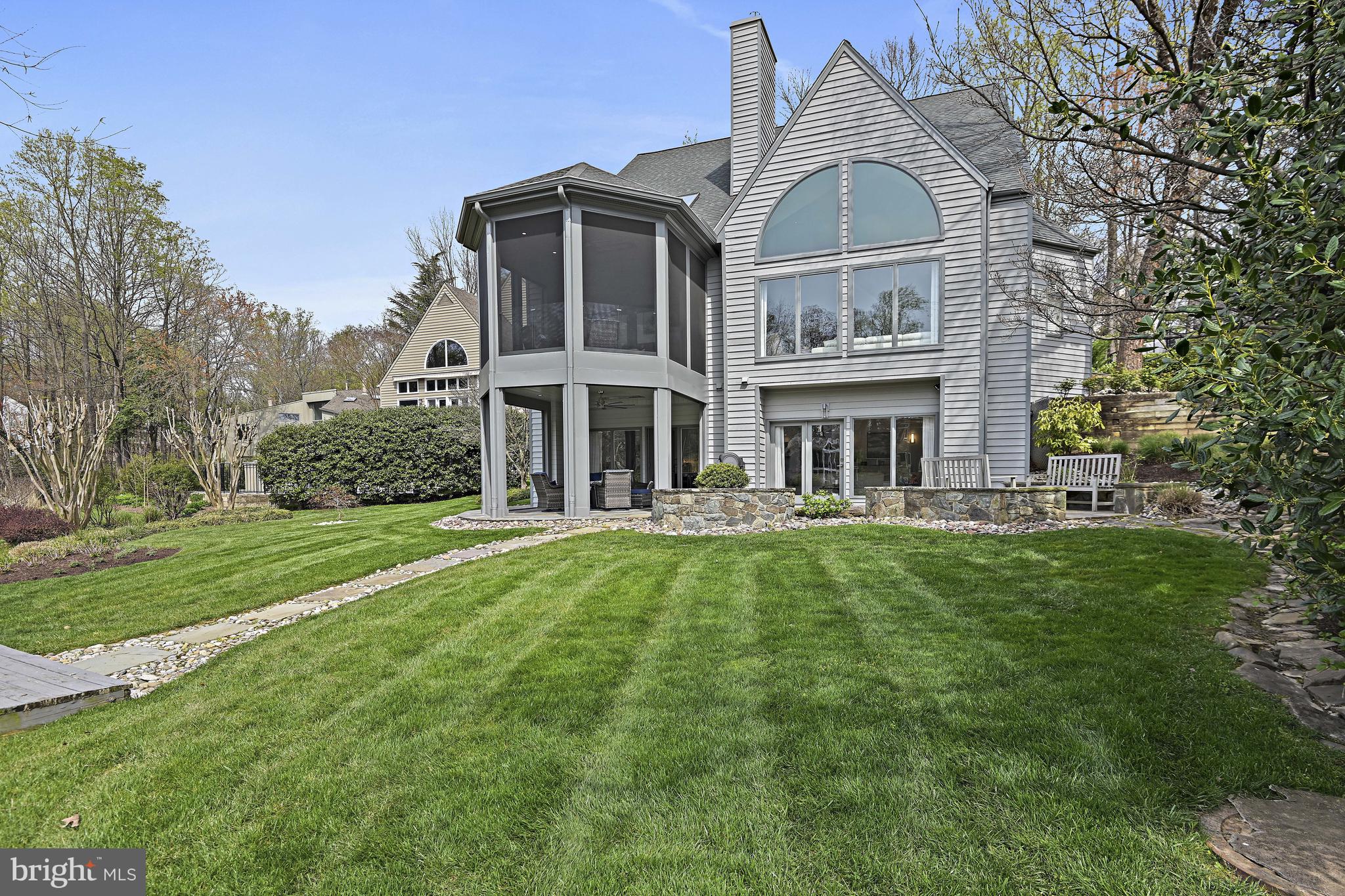 RESTON - Residential