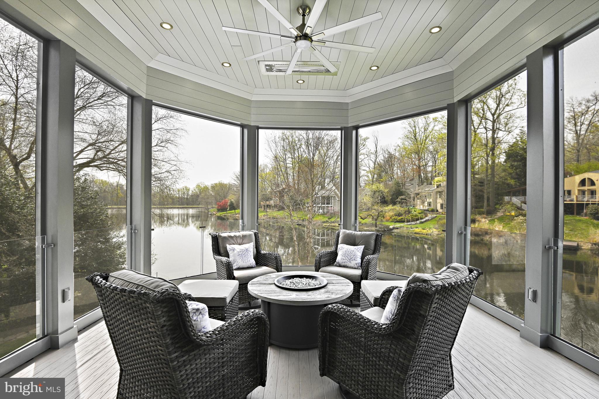 RESTON - Residential