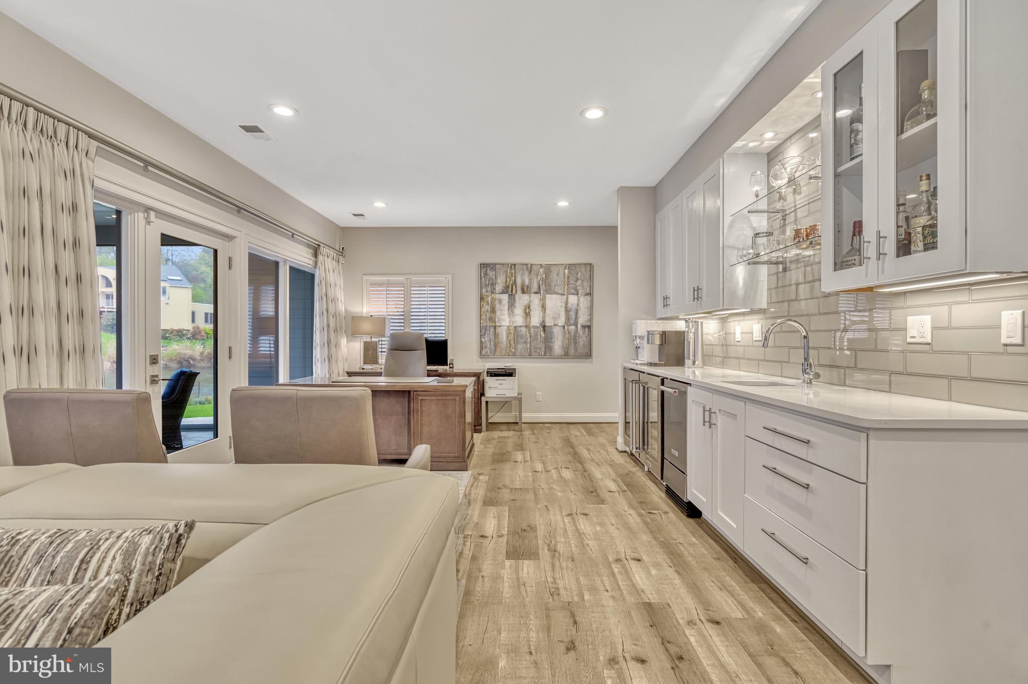 RESTON - Residential