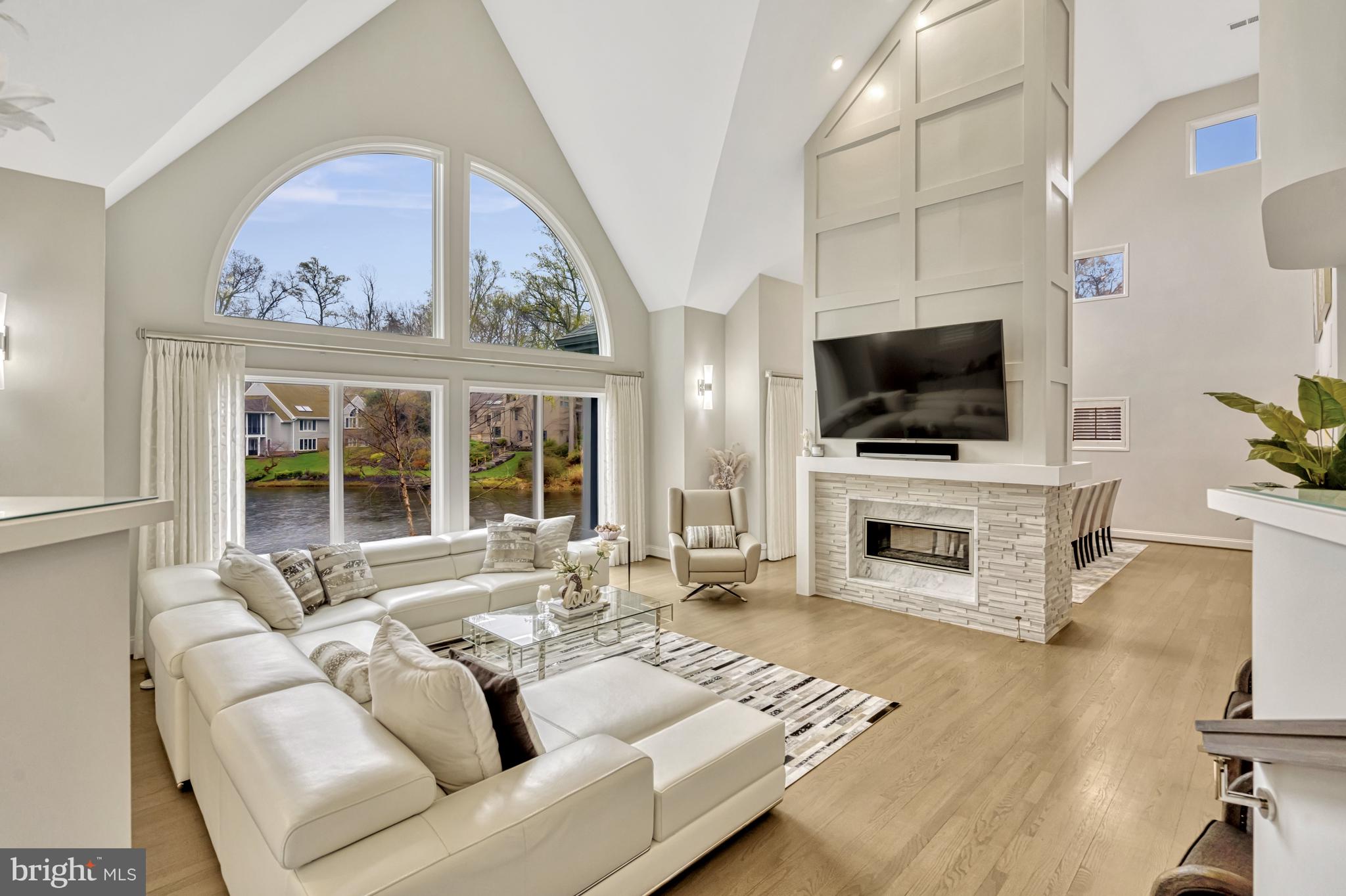 RESTON - Residential