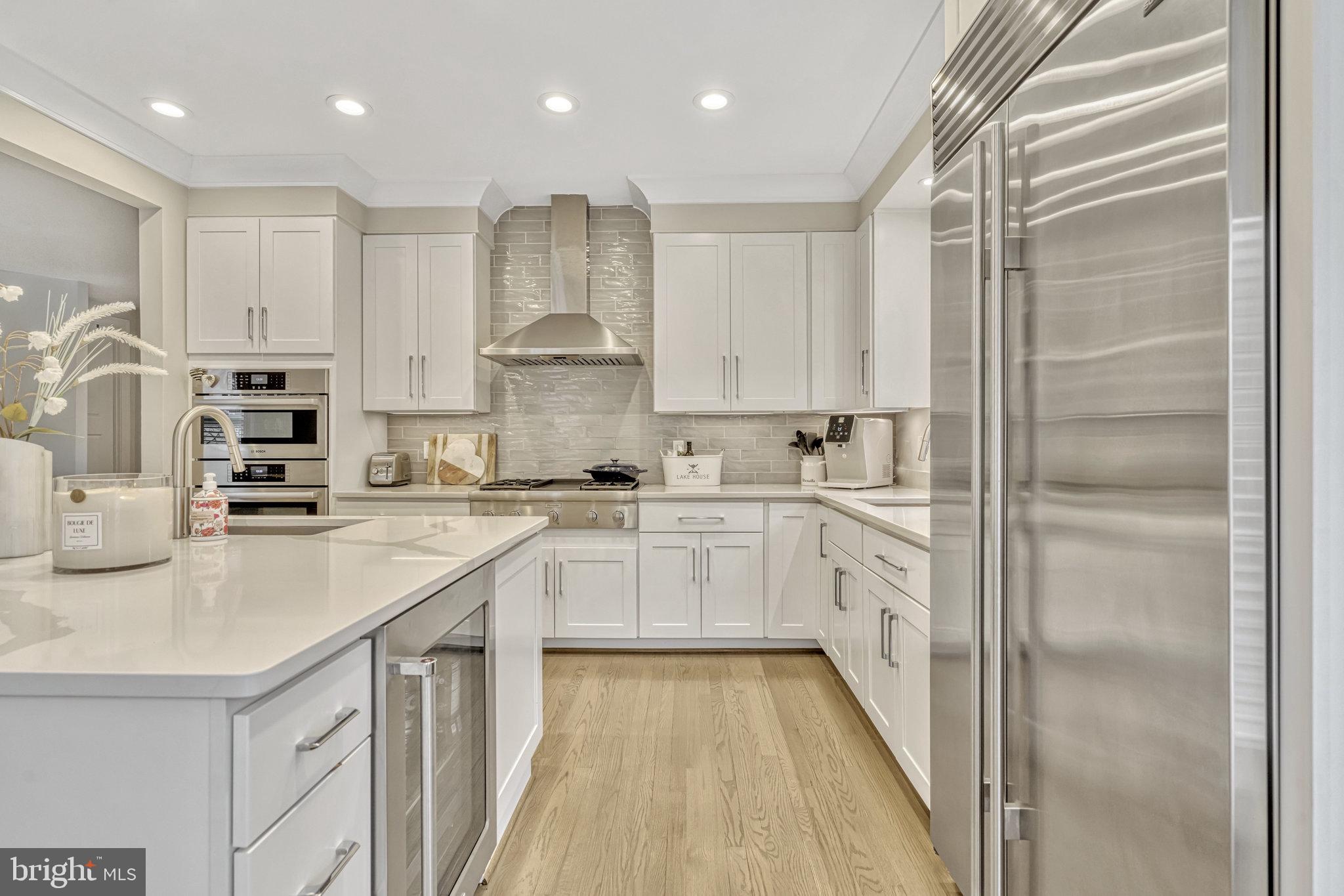 RESTON - Residential