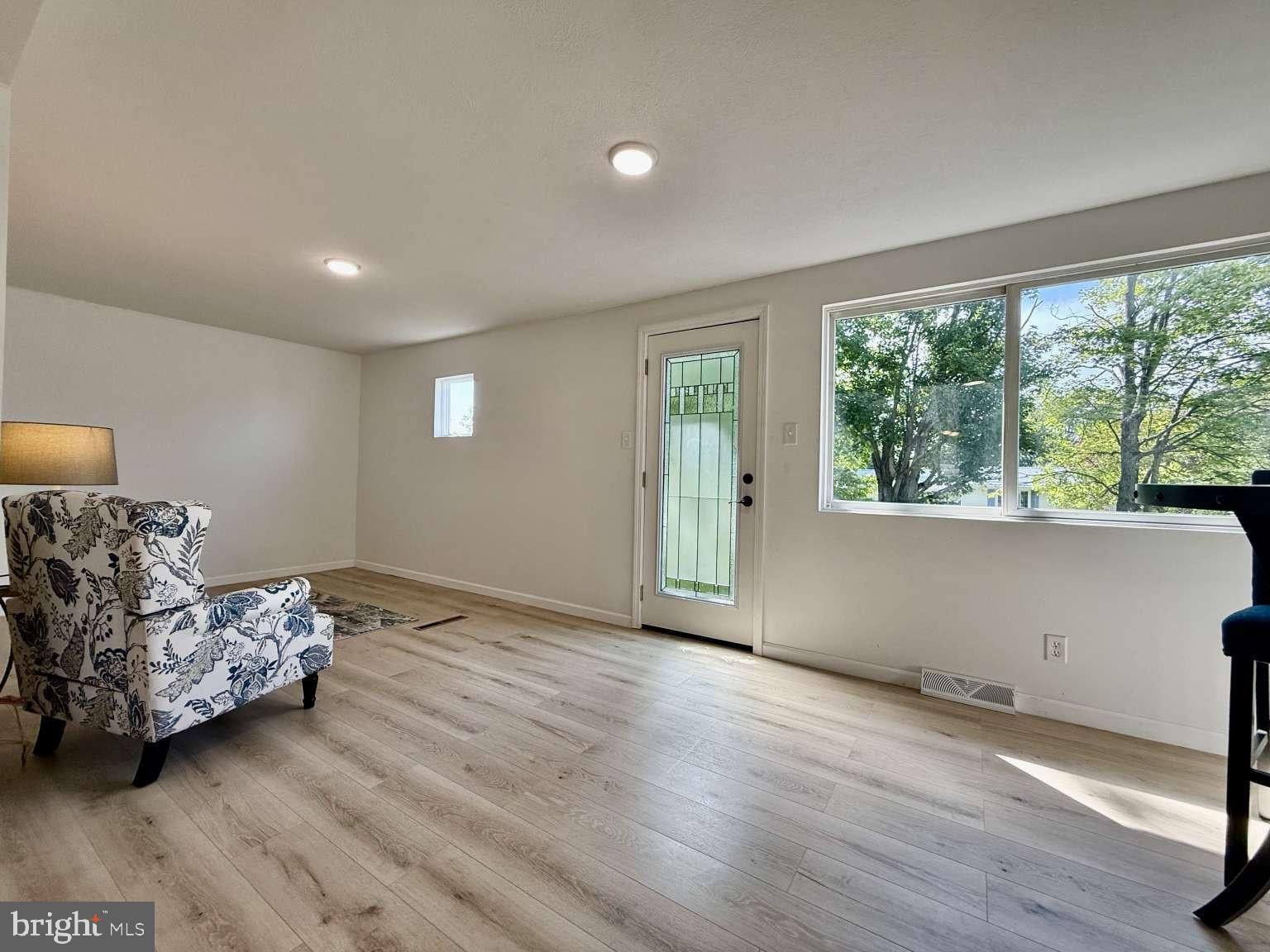 323 BUTLER AVENUE