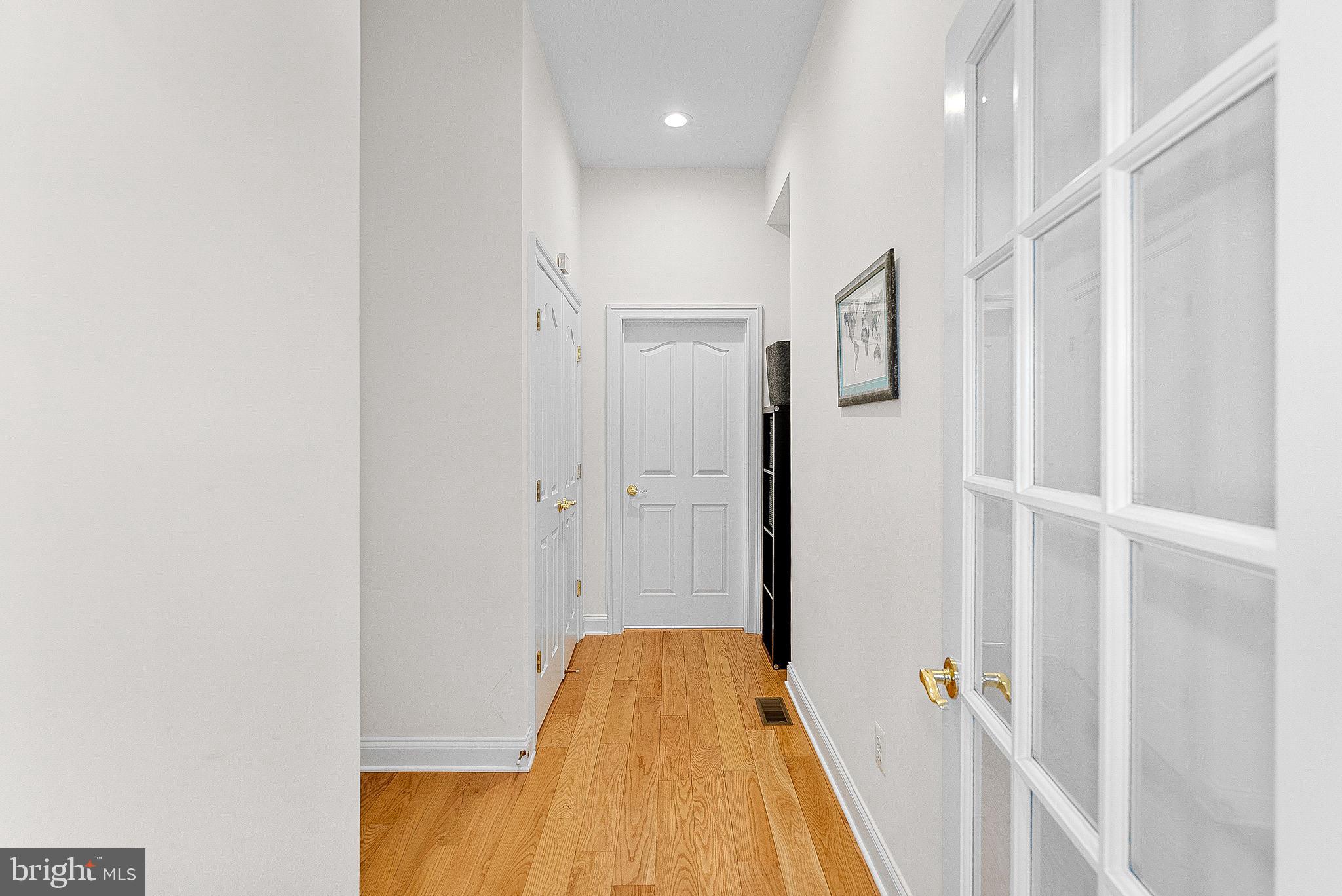 LANSDOWNE ON THE POTOMAC - Residential