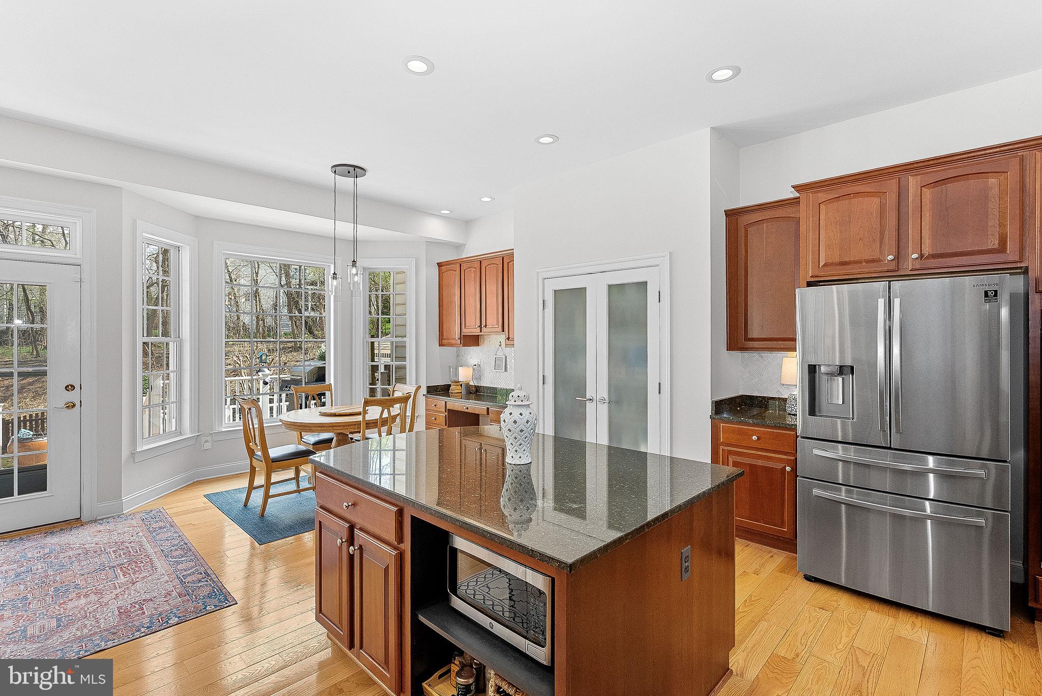 LANSDOWNE ON THE POTOMAC - Residential