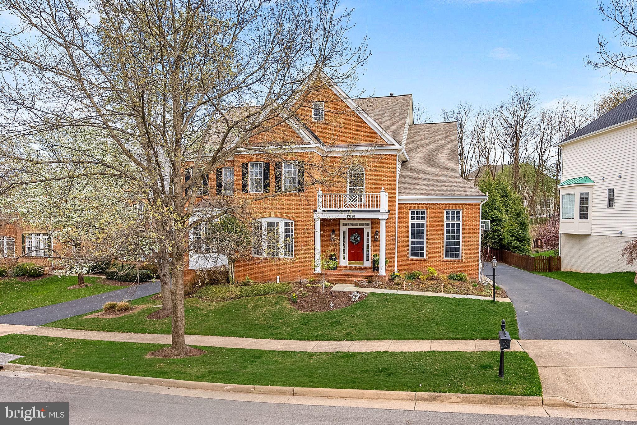 LANSDOWNE ON THE POTOMAC - Residential