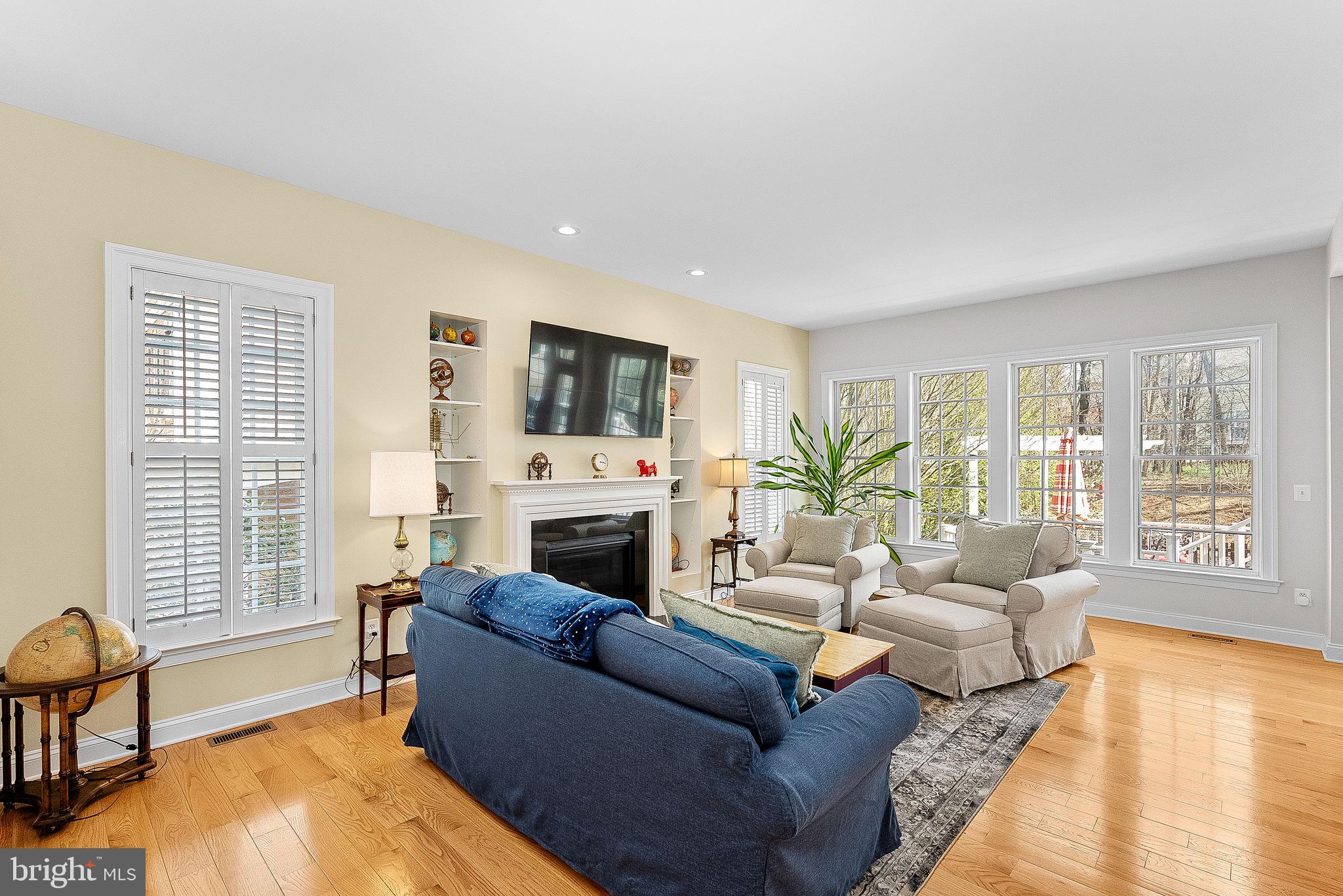 LANSDOWNE ON THE POTOMAC - Residential