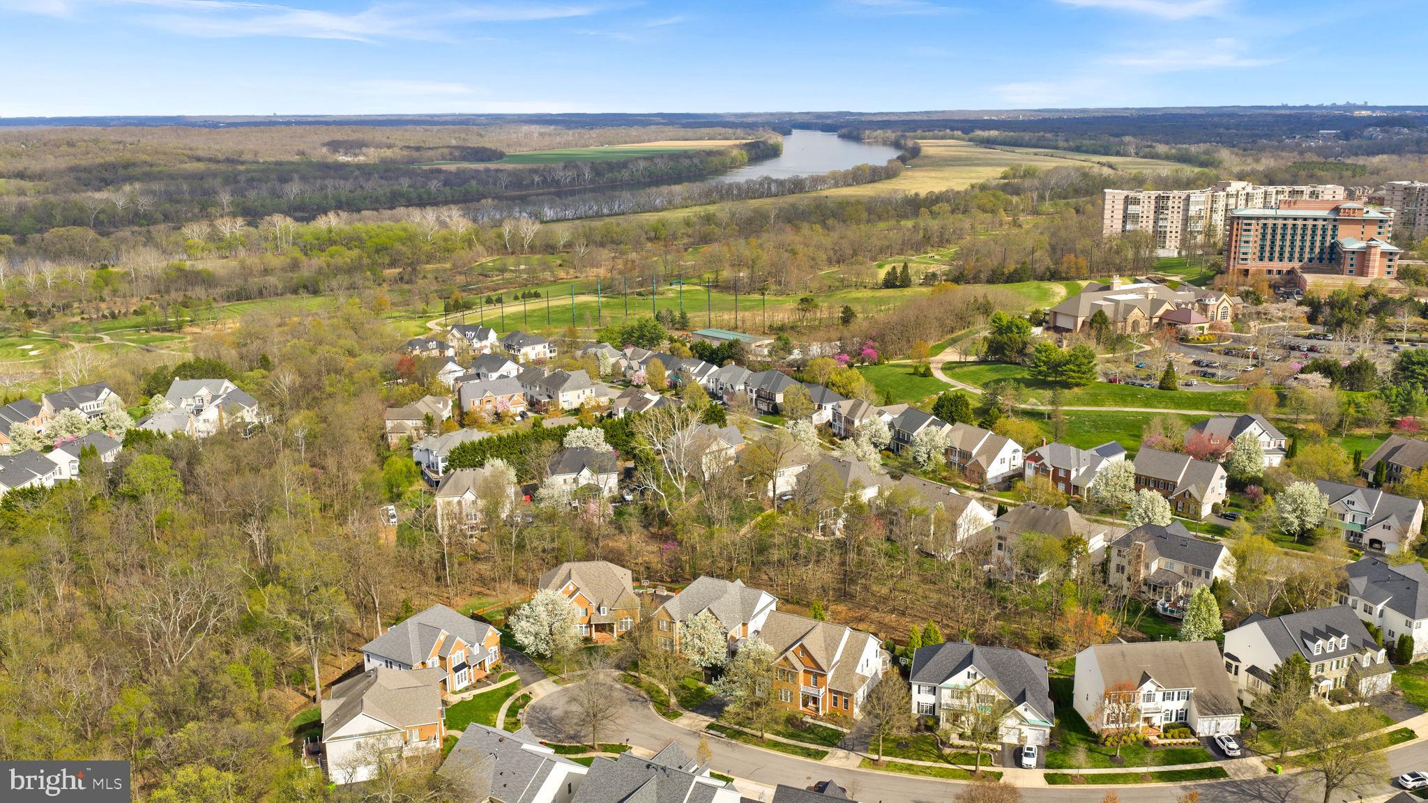 LANSDOWNE ON THE POTOMAC - Residential