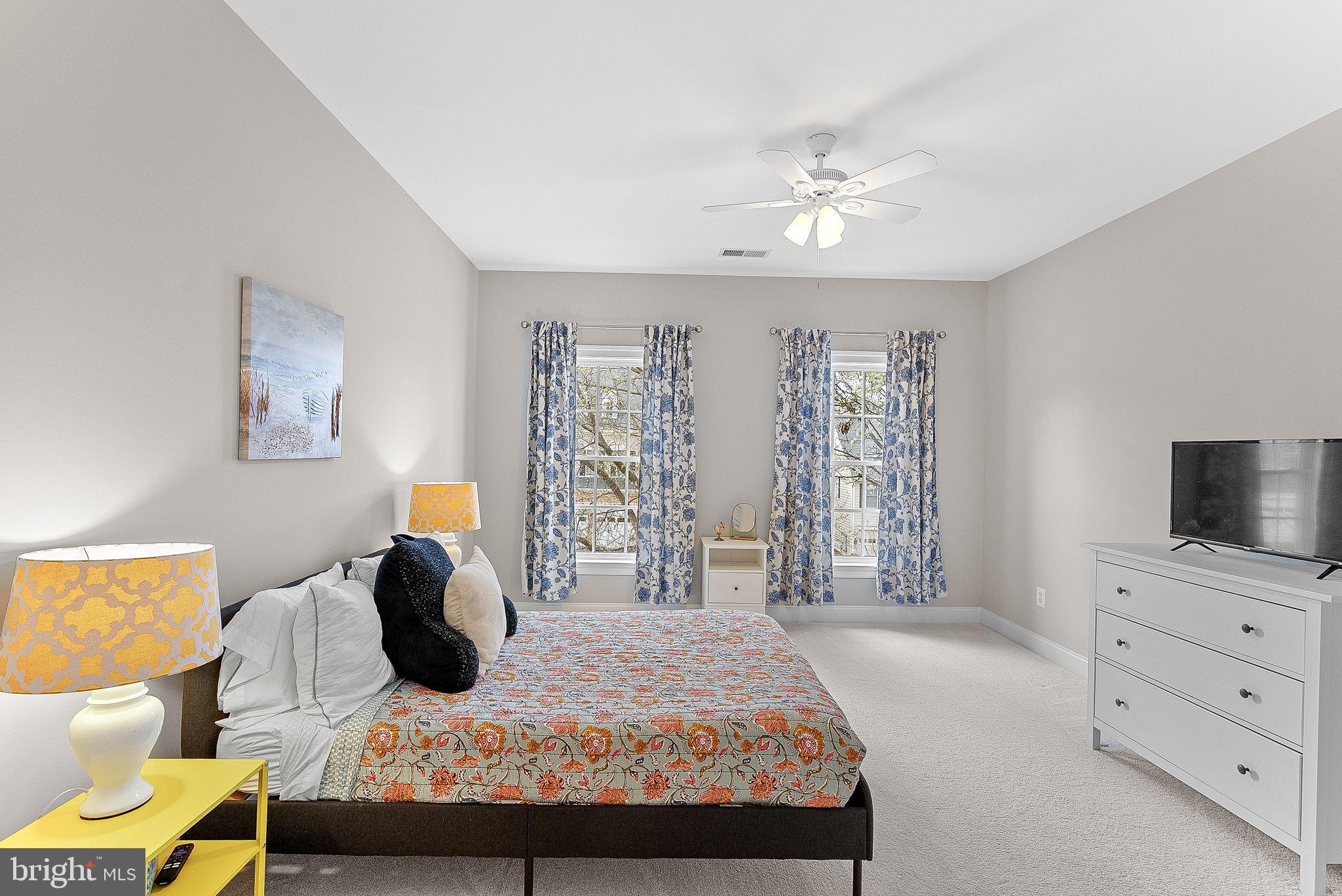 LANSDOWNE ON THE POTOMAC - Residential