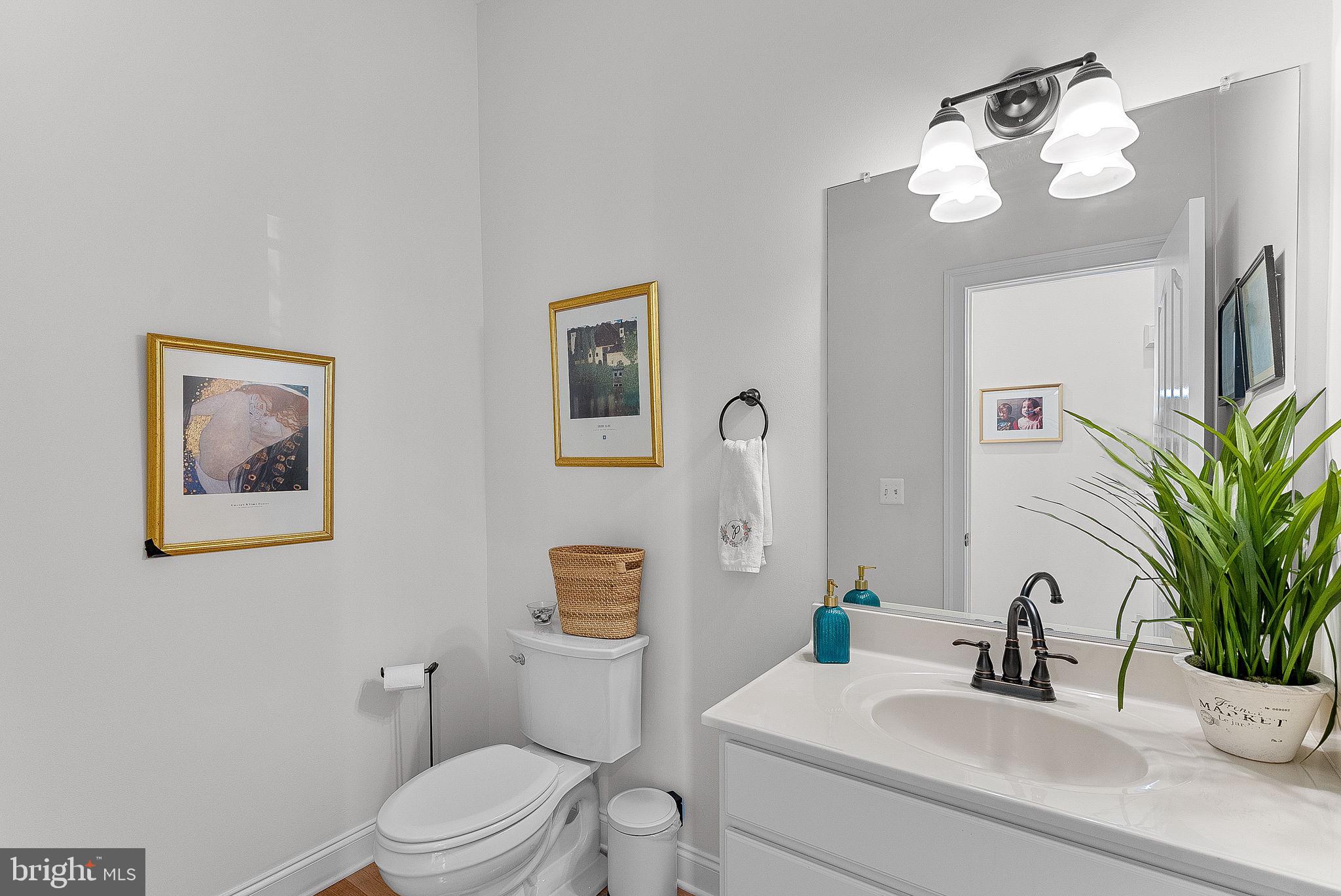 LANSDOWNE ON THE POTOMAC - Residential