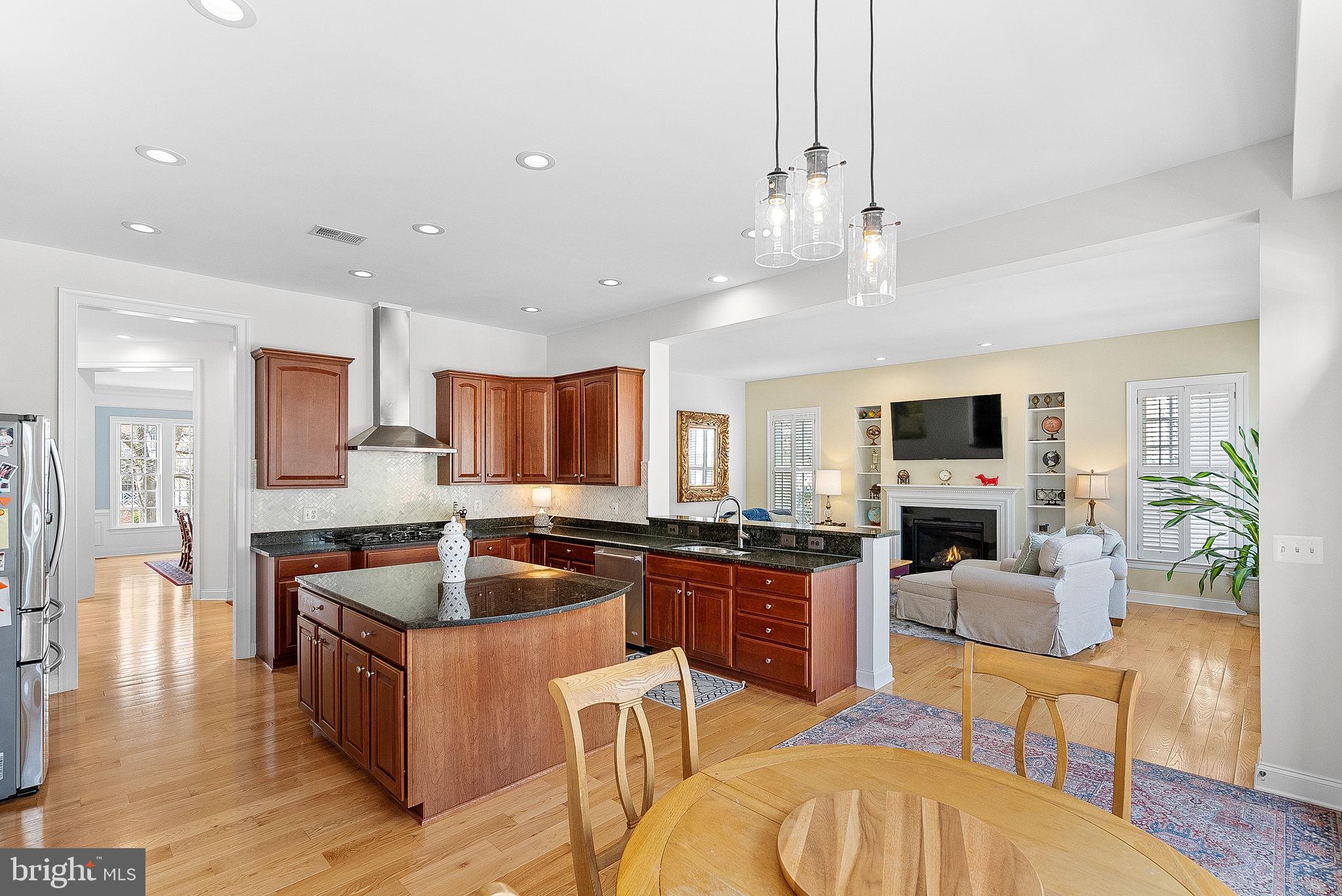 LANSDOWNE ON THE POTOMAC - Residential