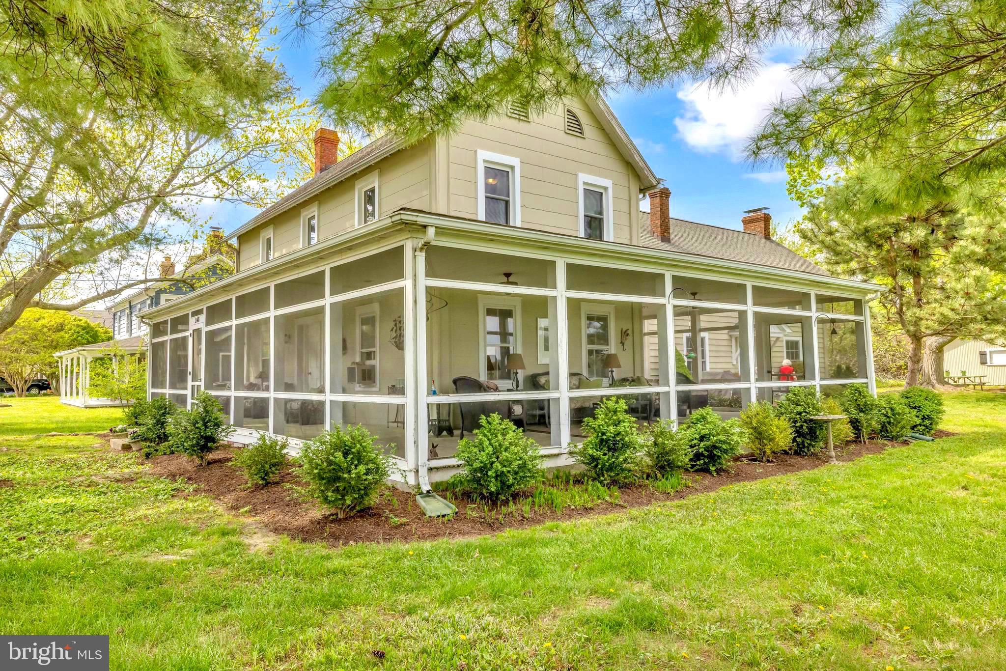 21408 BROAD COVE LANE