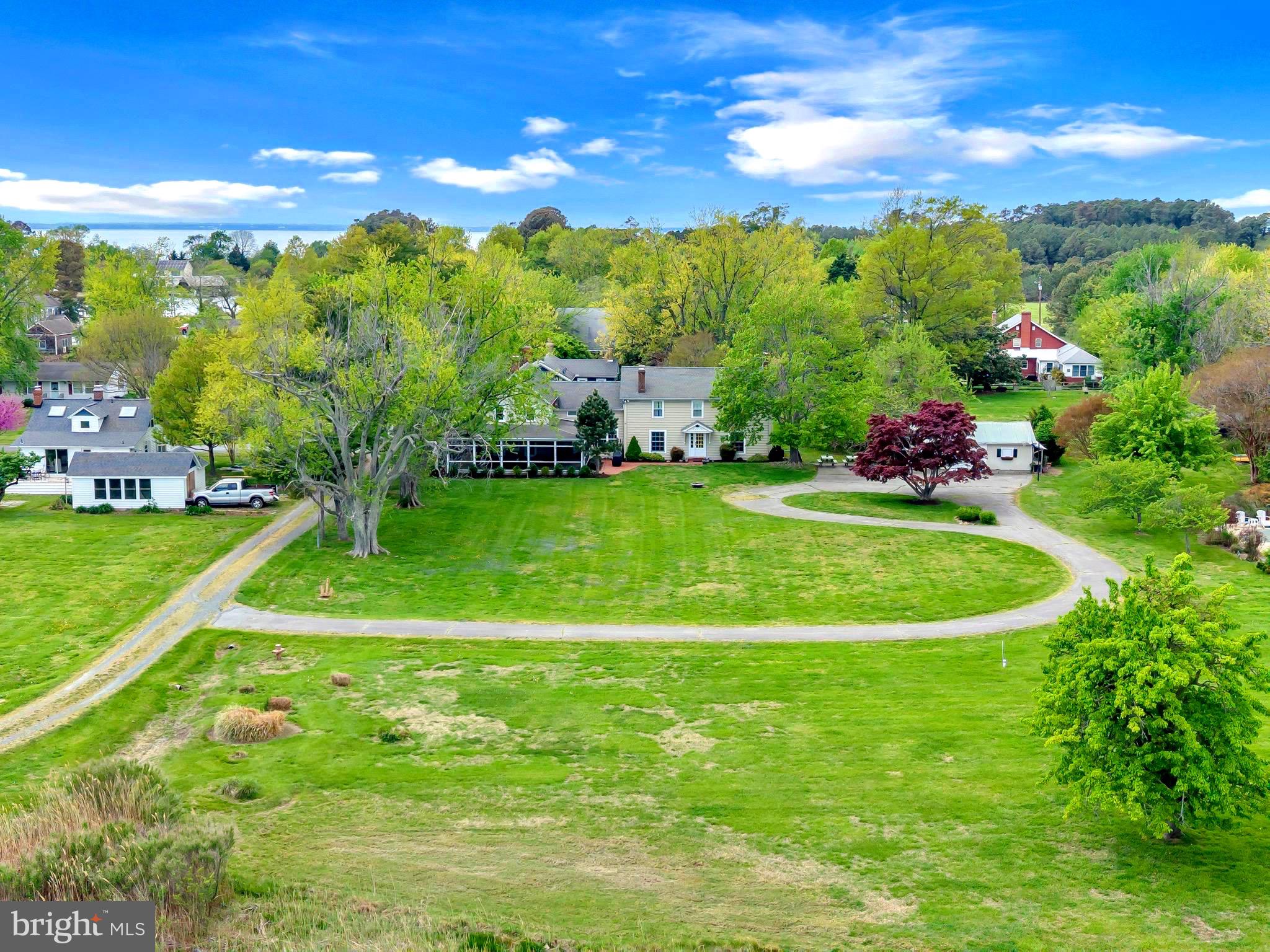 21408 BROAD COVE LANE