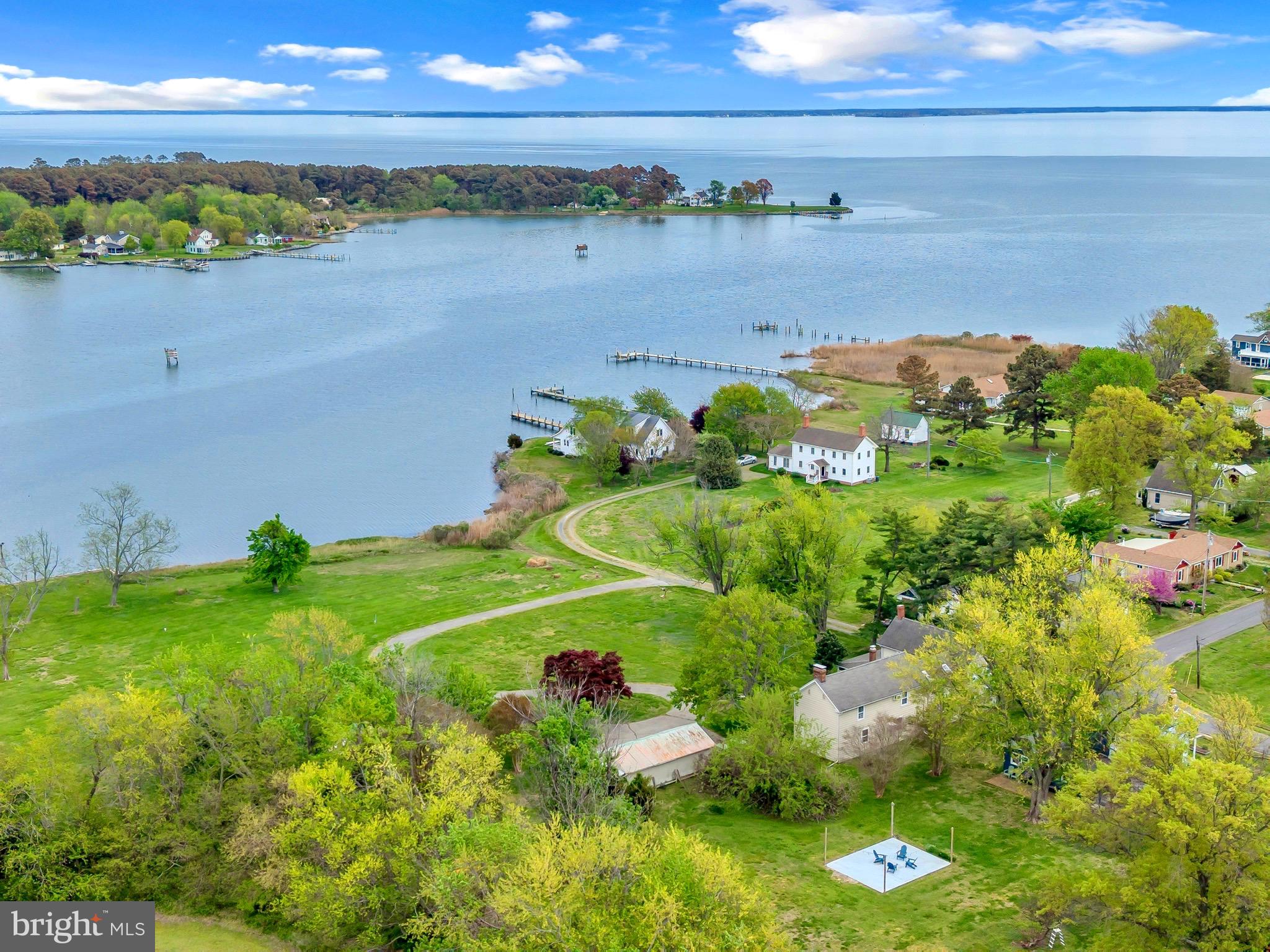 21408 BROAD COVE LANE