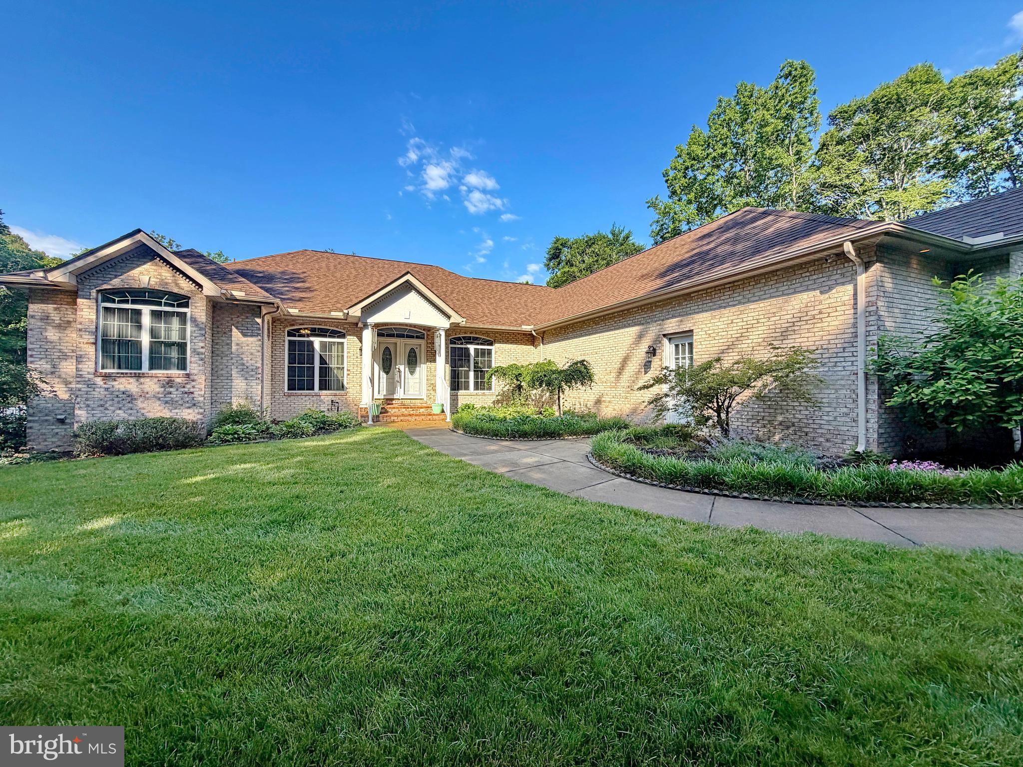 15690 CLOVERLEAF COURT