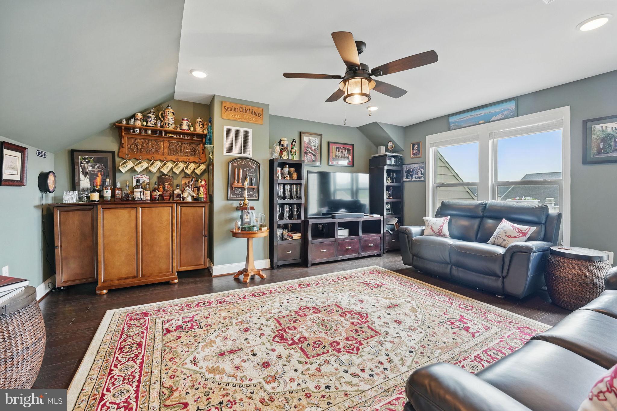 POTOMAC SHORES - Residential