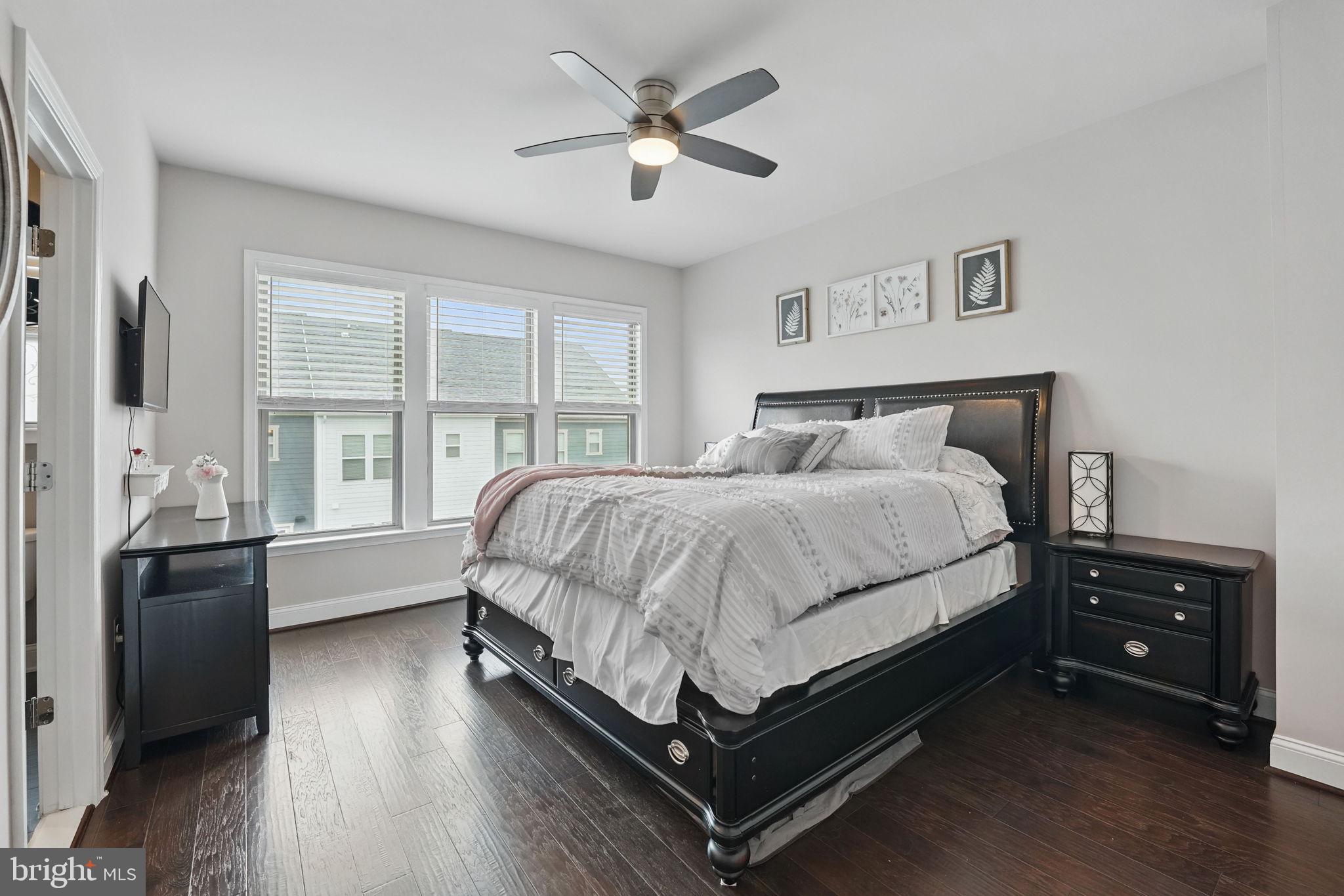 POTOMAC SHORES - Residential