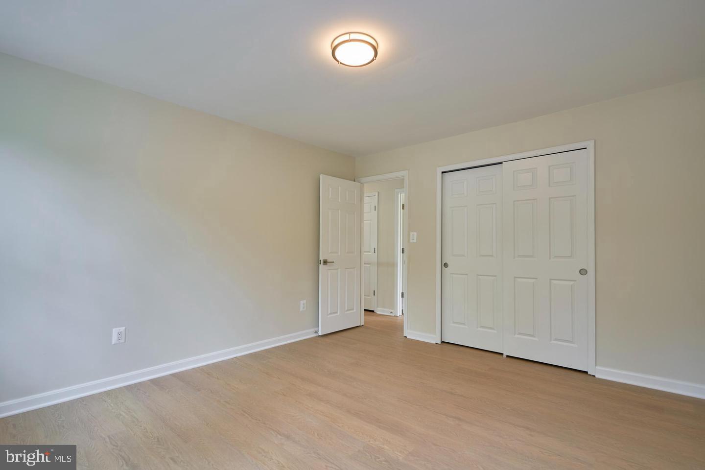 BLOOMS CROSSING - Residential