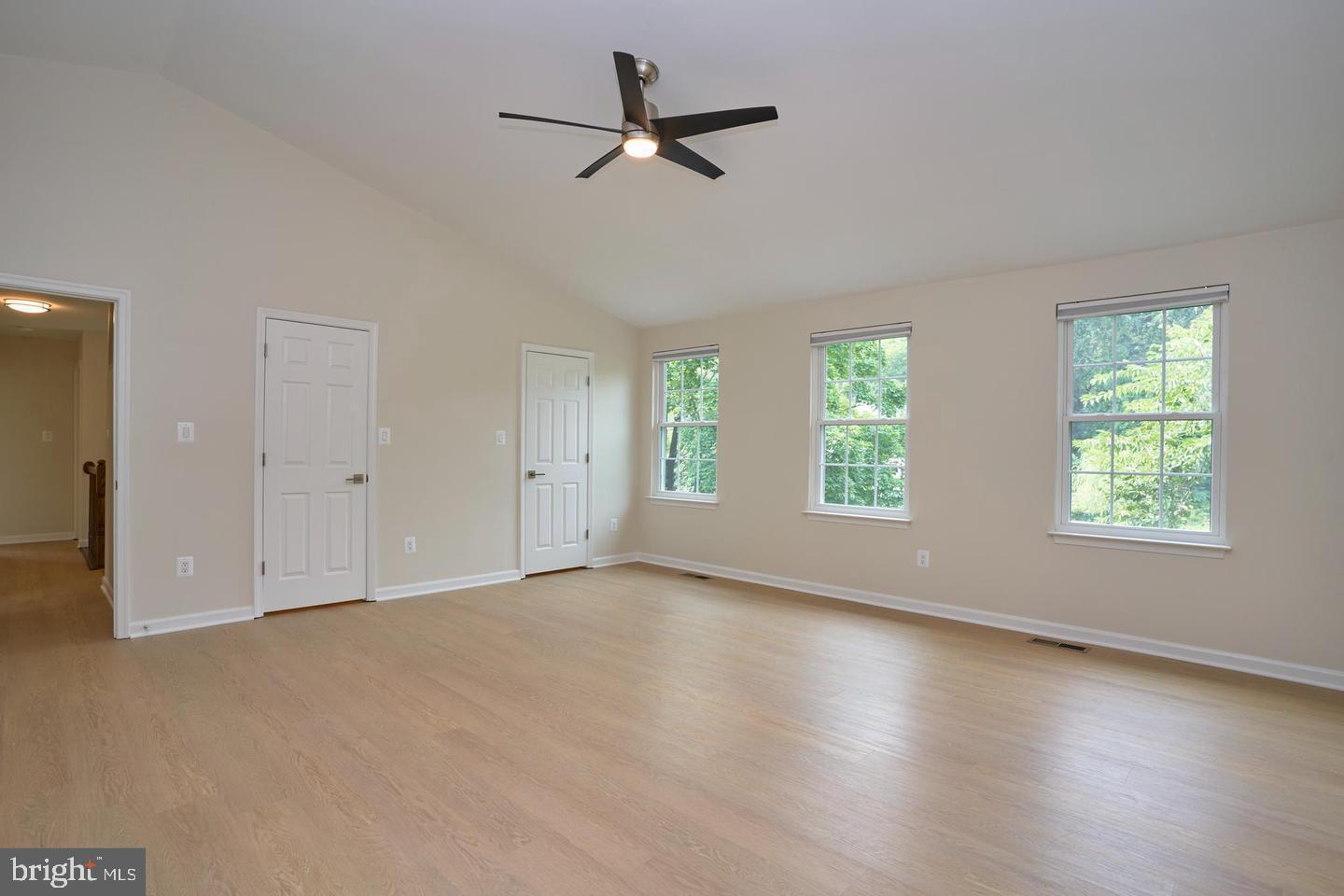 BLOOMS CROSSING - Residential