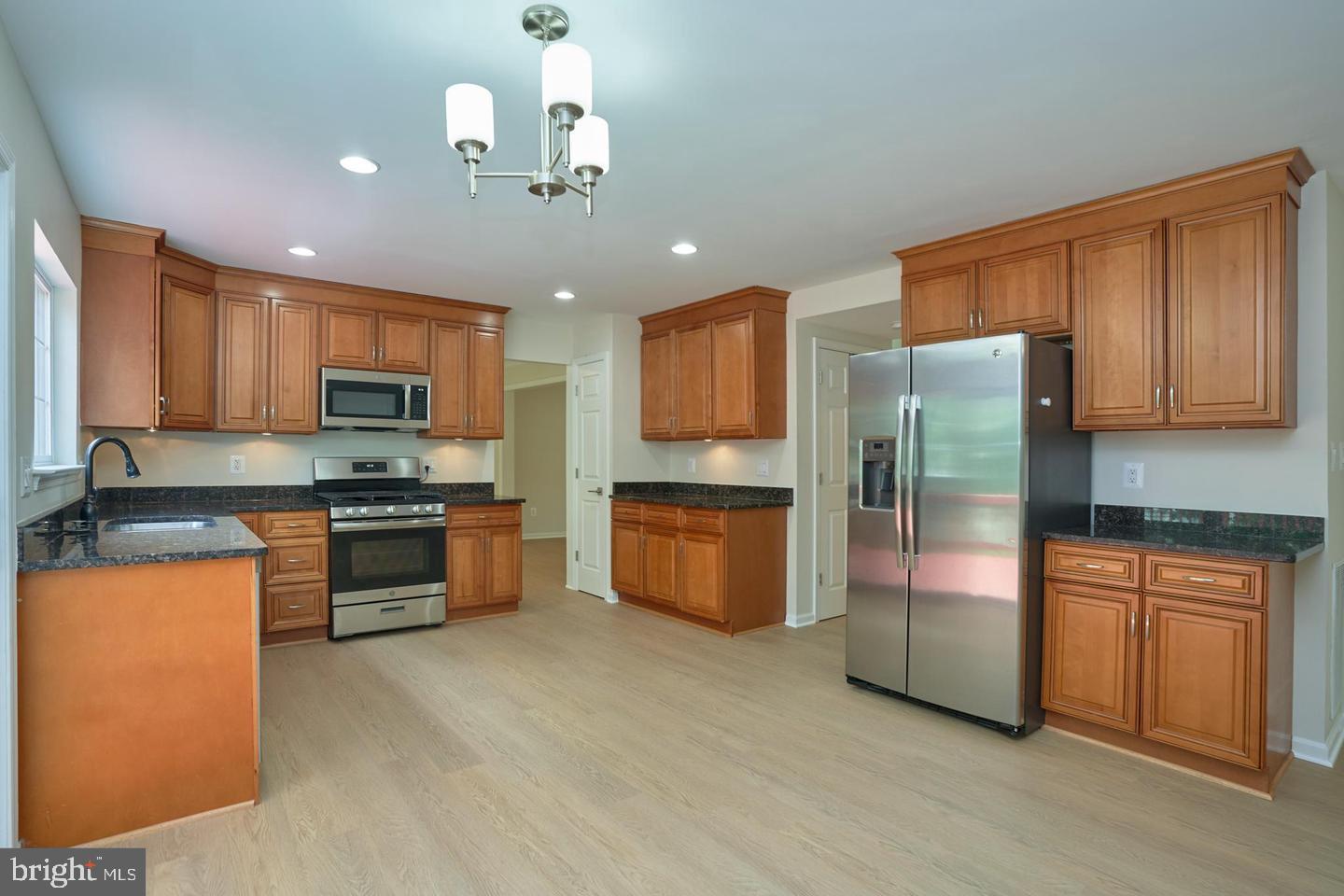 BLOOMS CROSSING - Residential