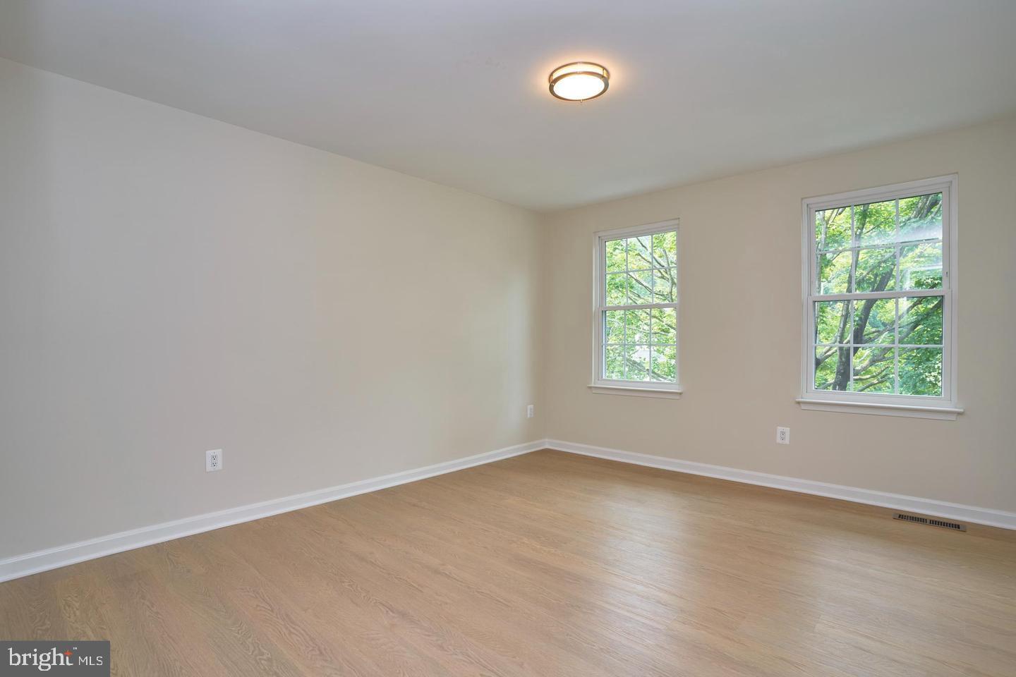 BLOOMS CROSSING - Residential