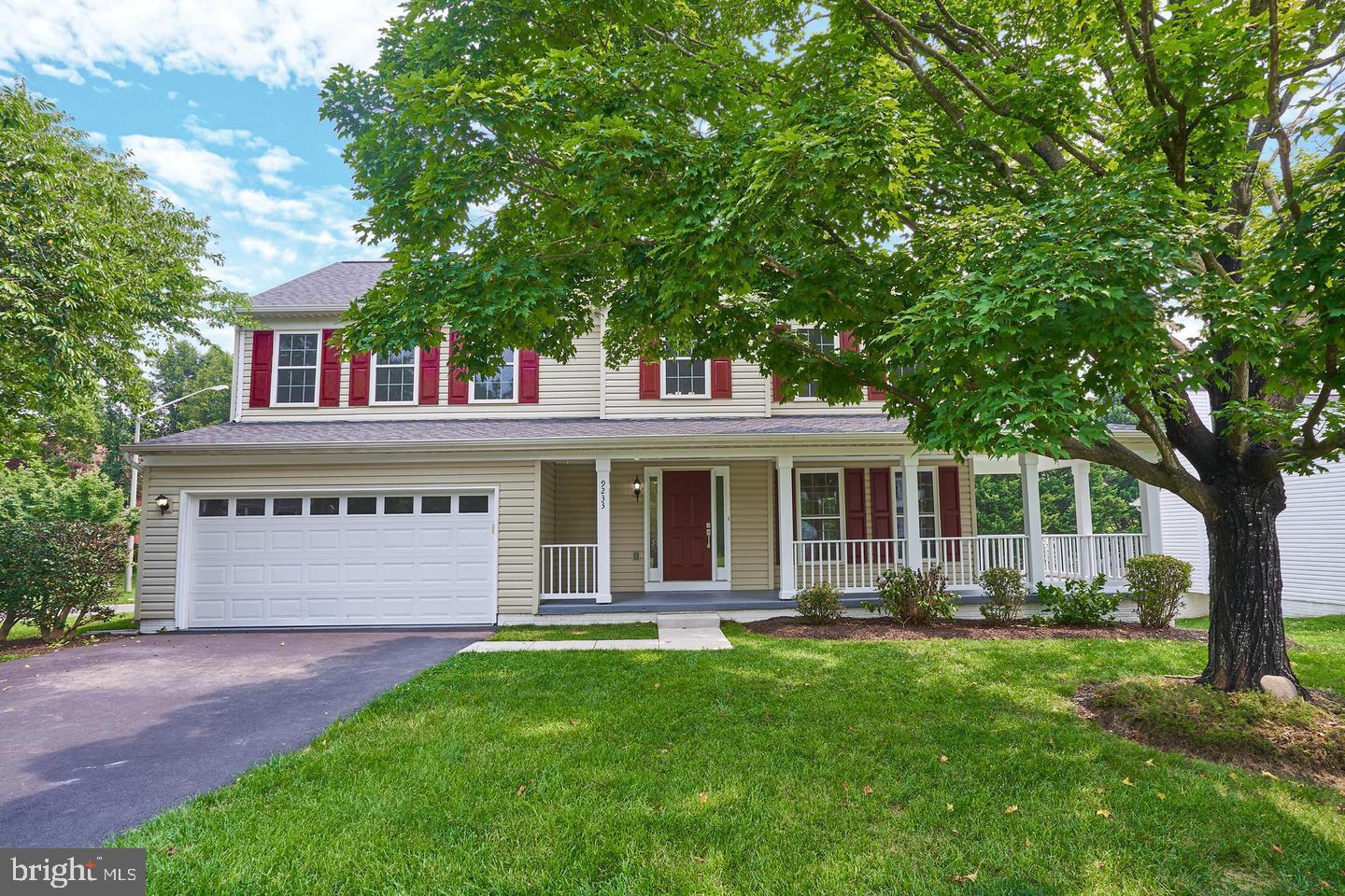 BLOOMS CROSSING - Residential