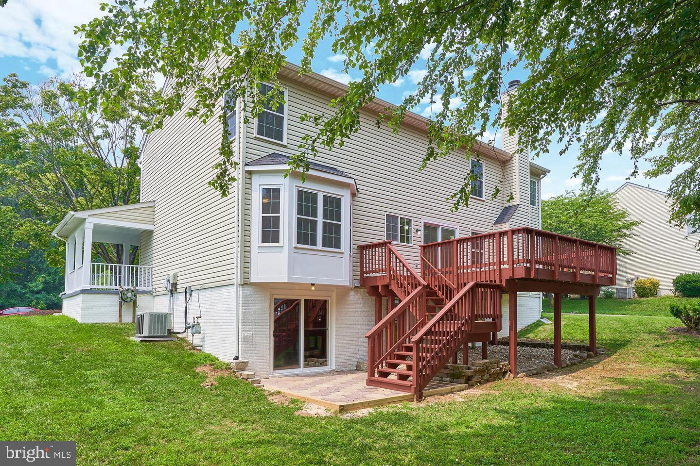 BLOOMS CROSSING - Residential