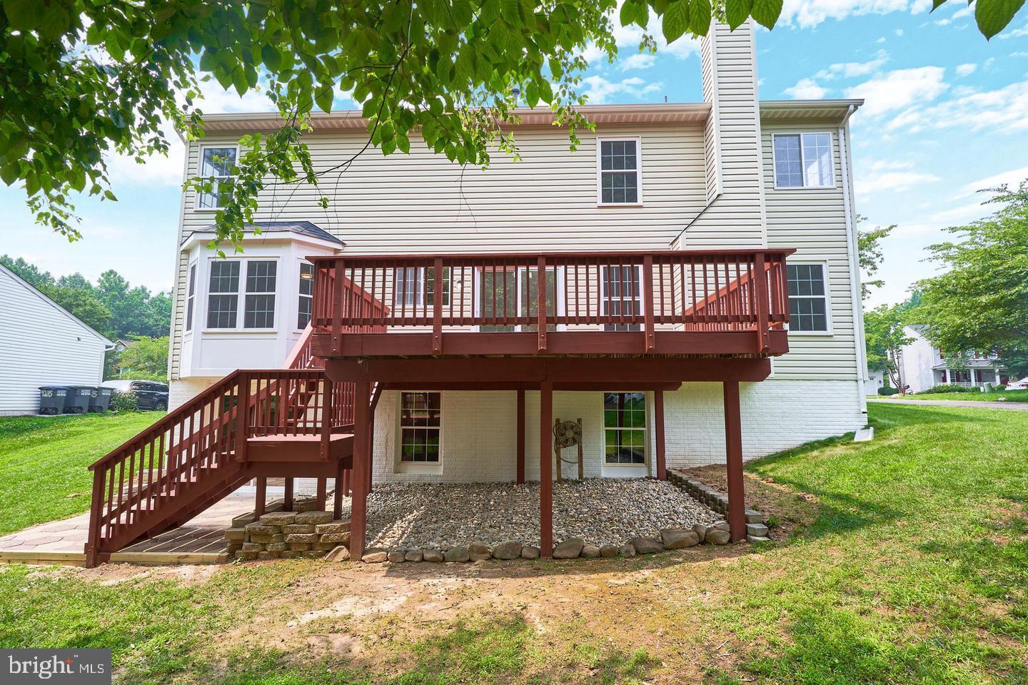 BLOOMS CROSSING - Residential