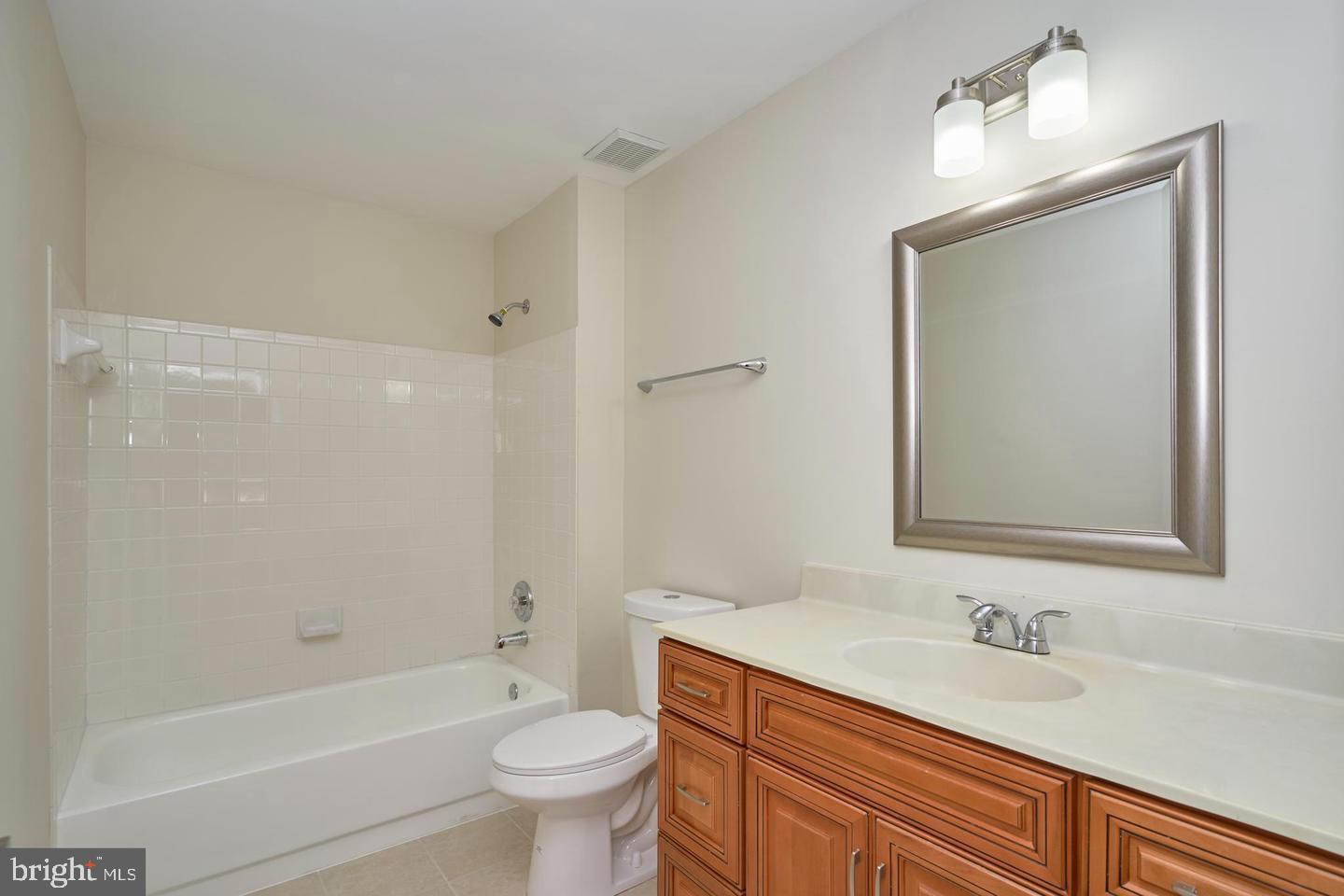 BLOOMS CROSSING - Residential