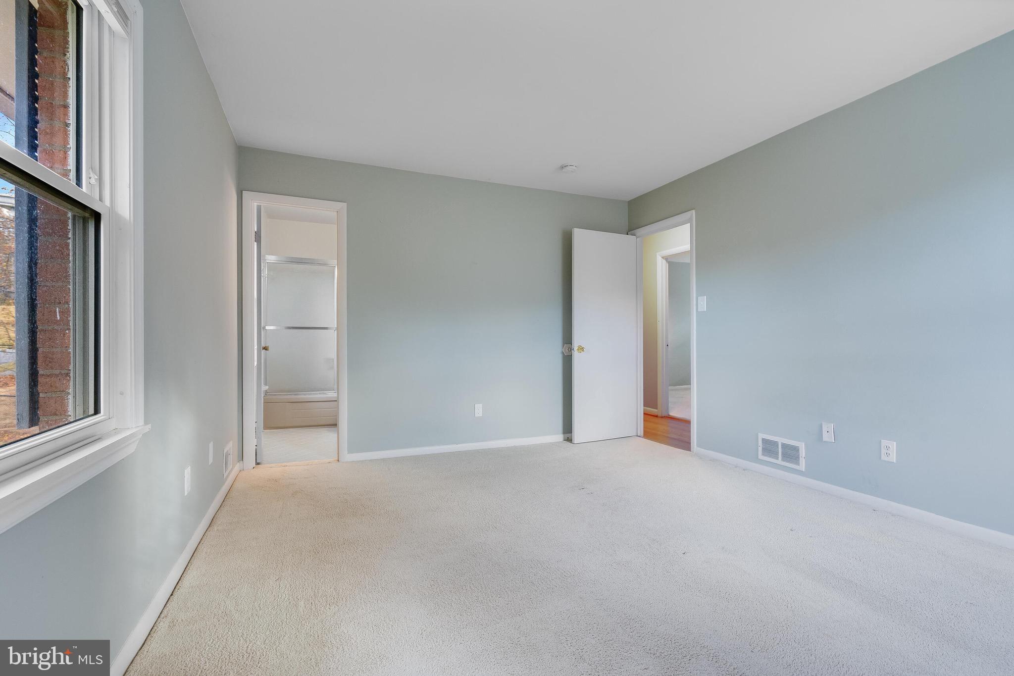 POWHATAN HILLS - Residential Lease