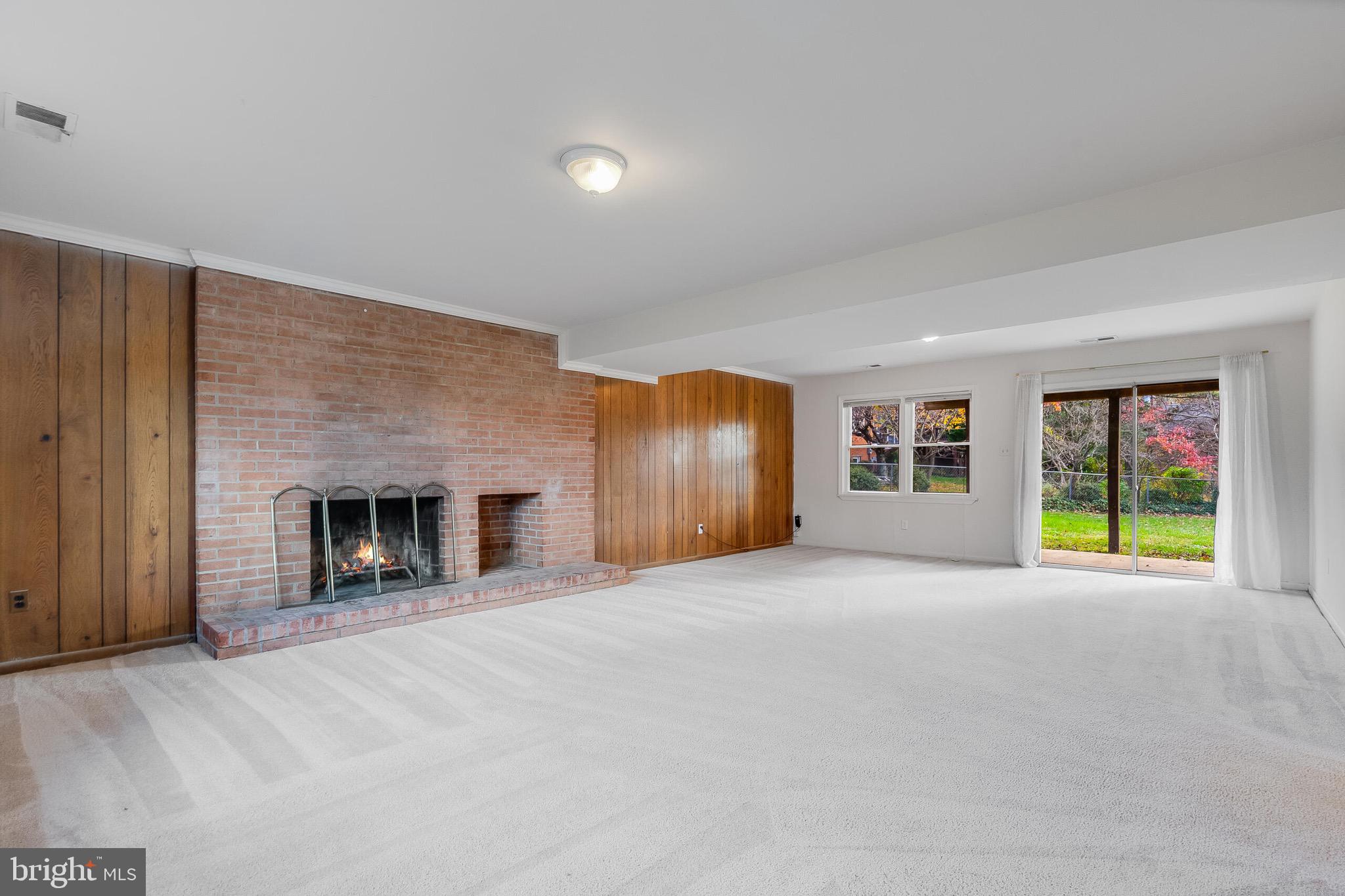 POWHATAN HILLS - Residential Lease