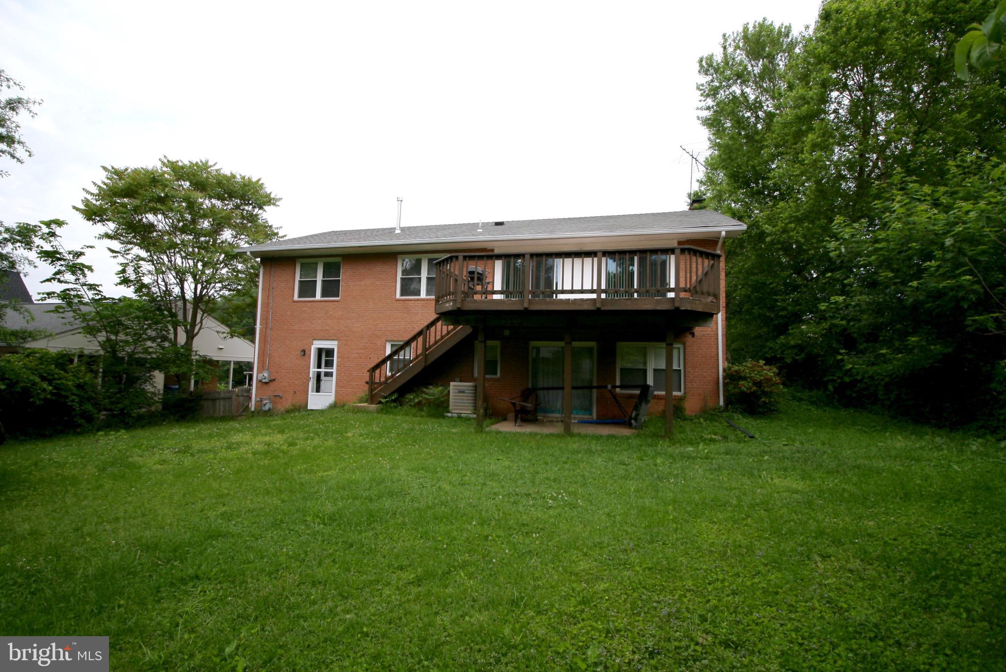 POWHATAN HILLS - Residential Lease